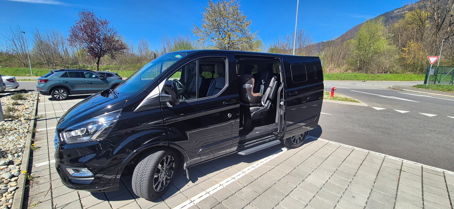 FORD Tourneo Custom 310 L1H1 sport A-image-1