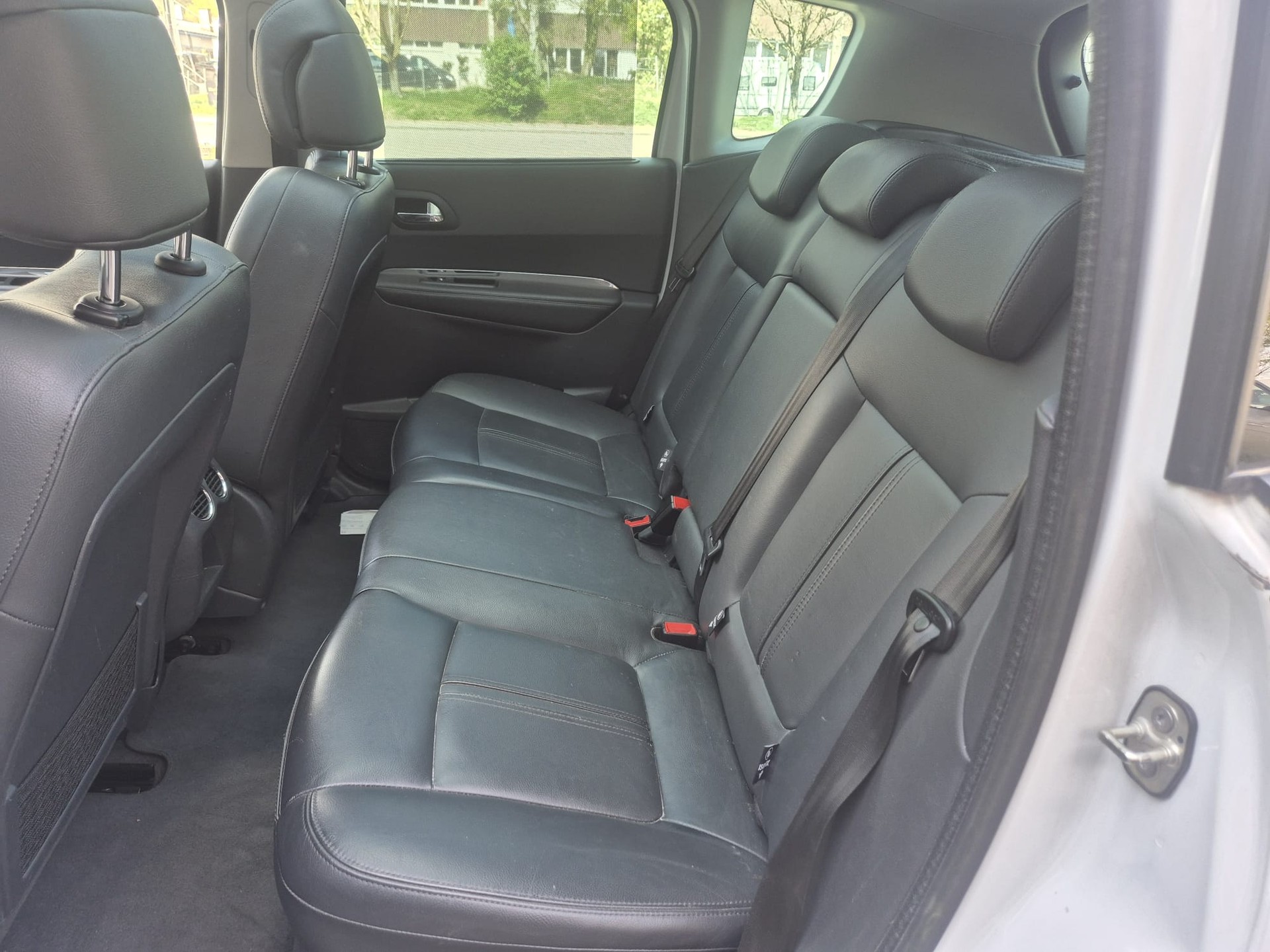 PEUGEOT 3008 HYbrid4 2.0 HDI EGS6-image-11