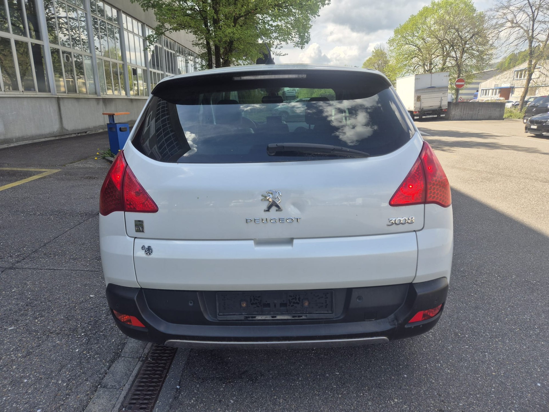 PEUGEOT 3008 HYbrid4 2.0 HDI EGS6-image-7