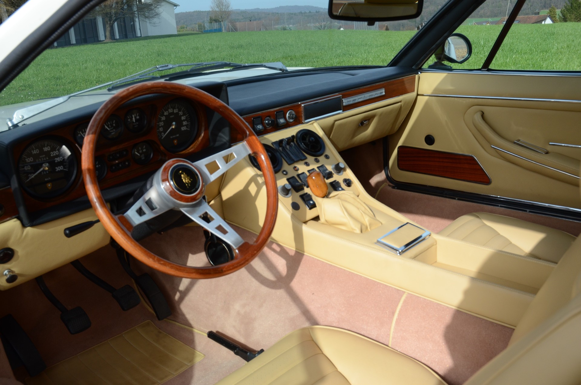 LAMBORGHINI Espada 400 GT-image-1