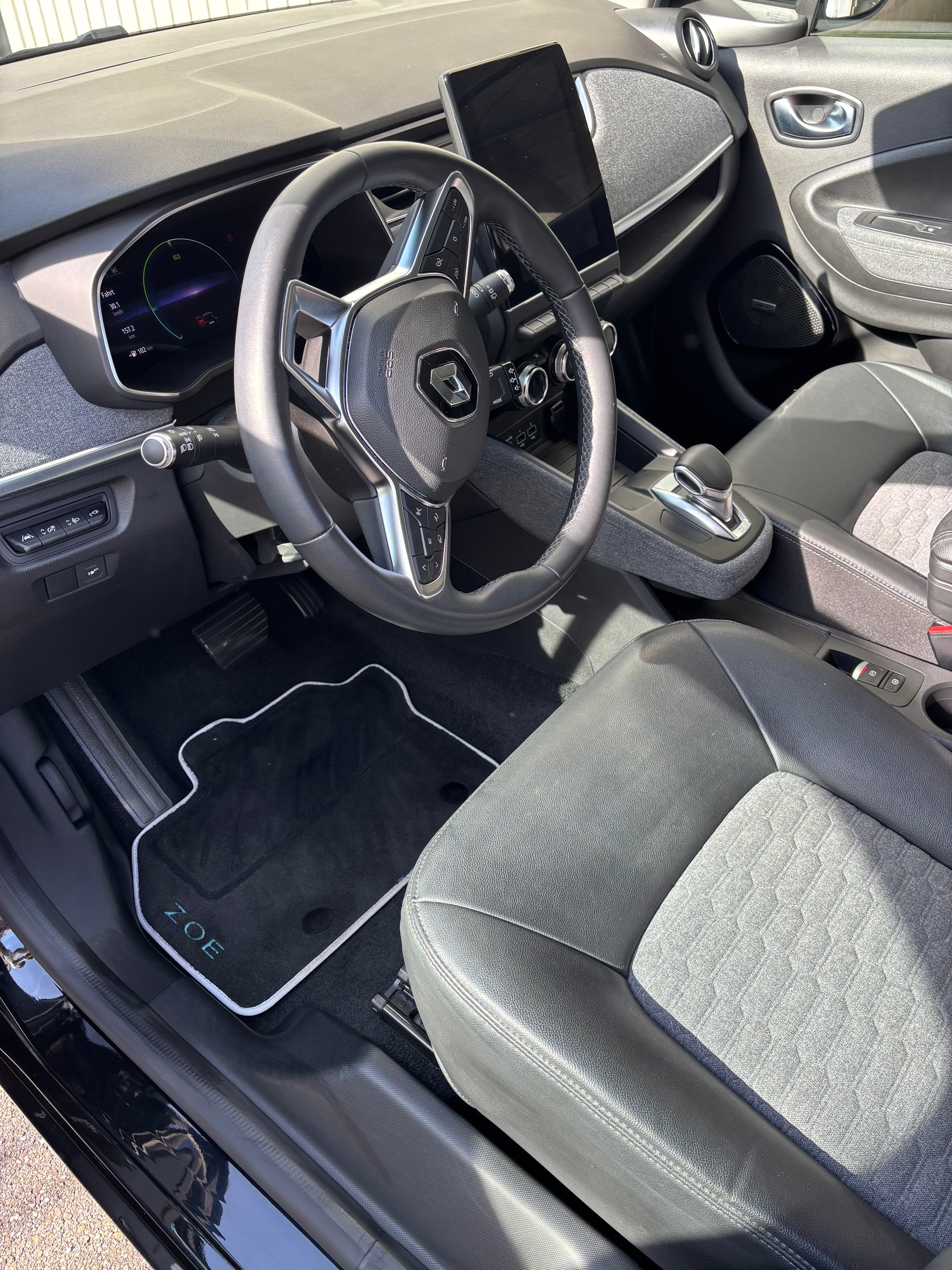 RENAULT Zoe Intens R135 (incl. Batterie)-image-3