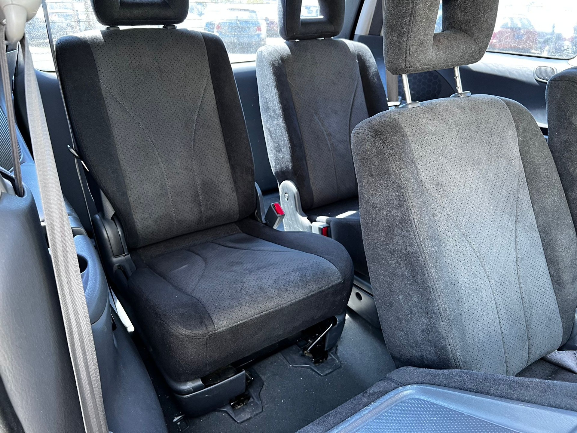 MAZDA MPV 2.3 16V Exclusive-image-11