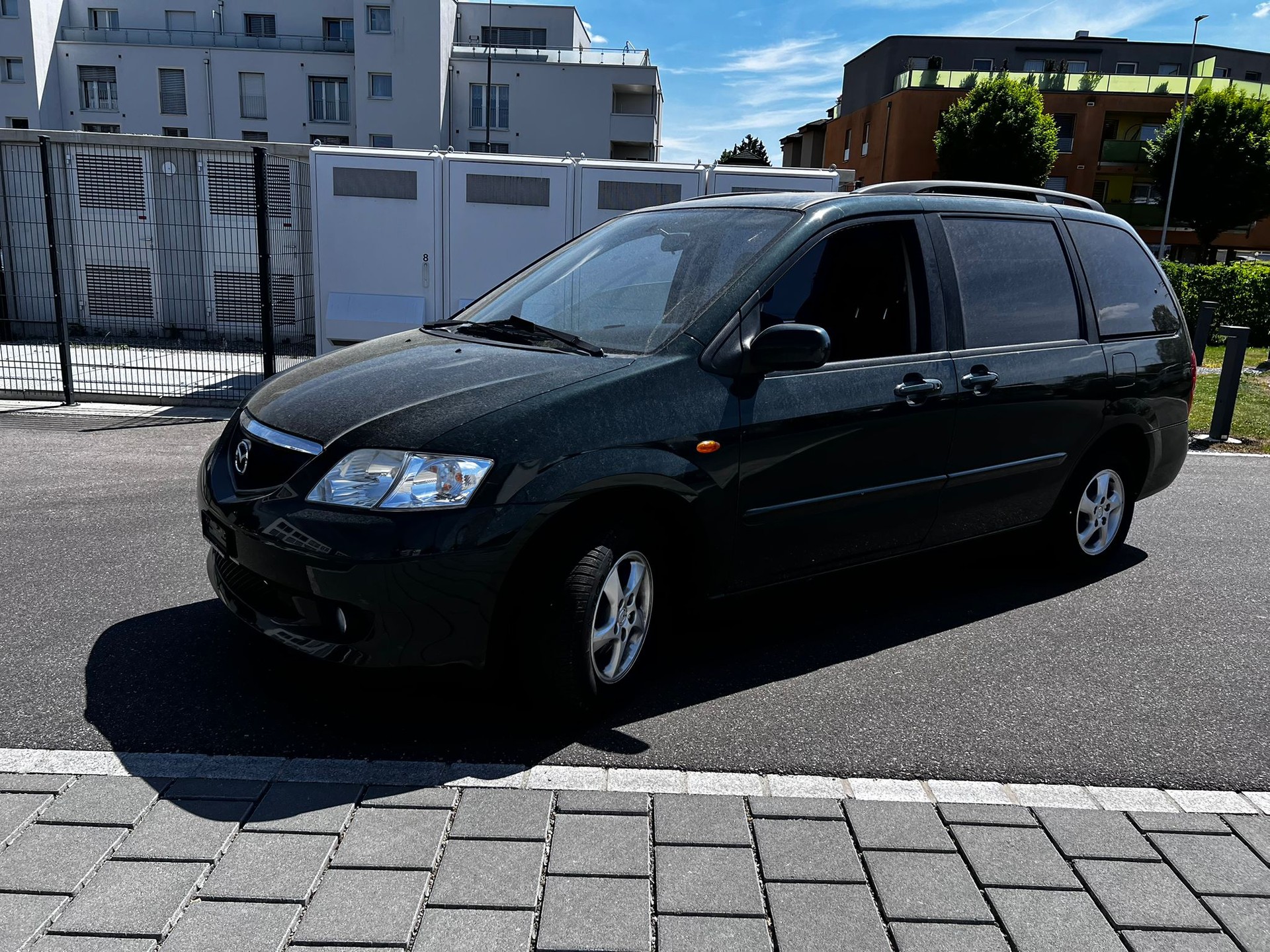MAZDA MPV 2.3 16V Exclusive-image-1