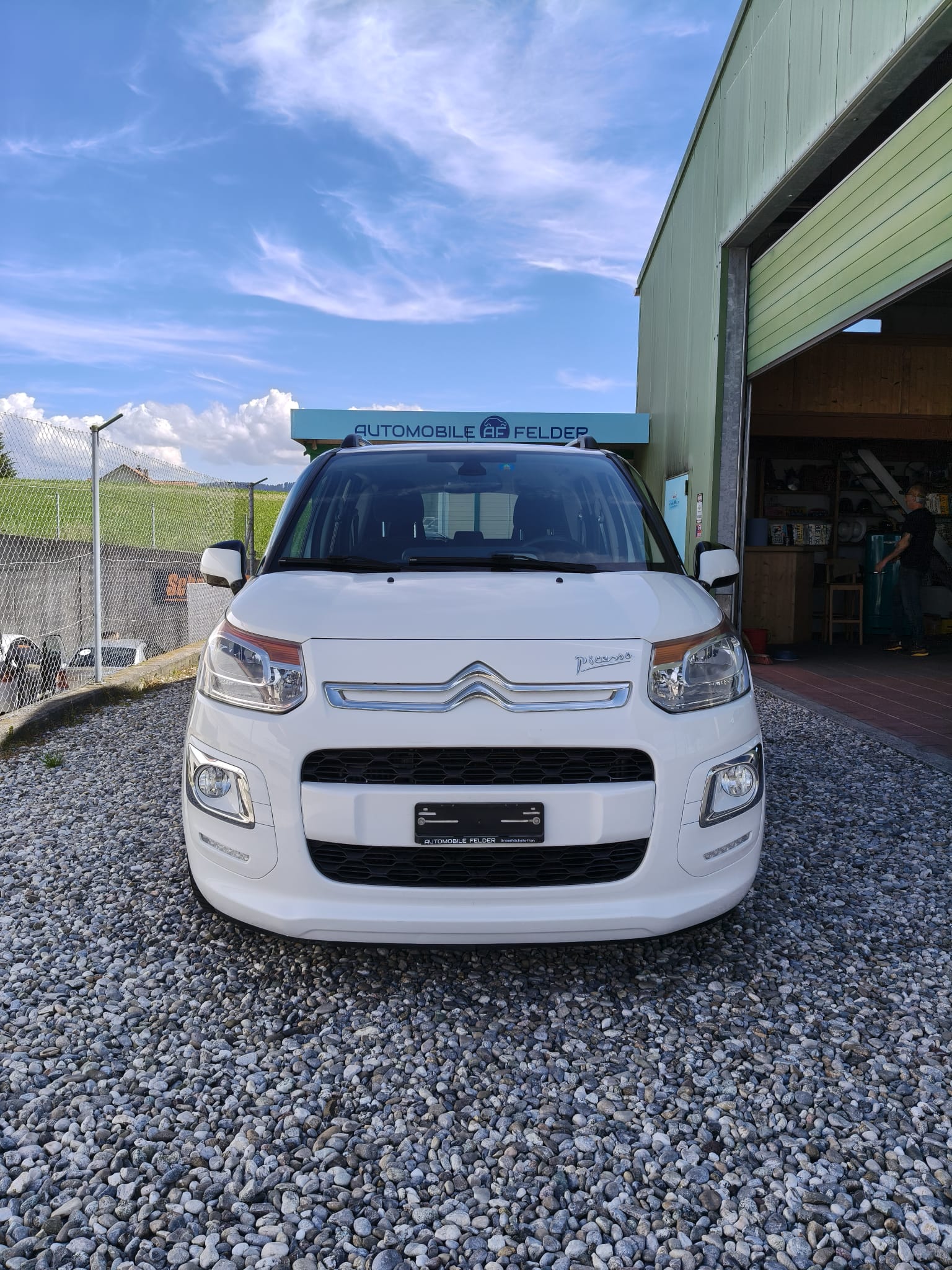 CITROEN C3 Picasso 1.6 HDi Exclusive-image-1
