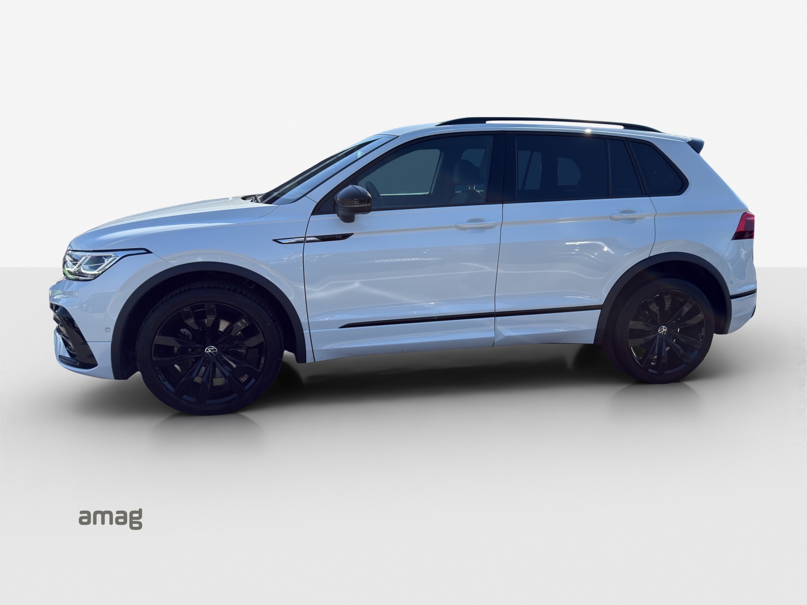VW Tiguan 2.0TSI R-Line 4Motion DSG-showroom-element-1