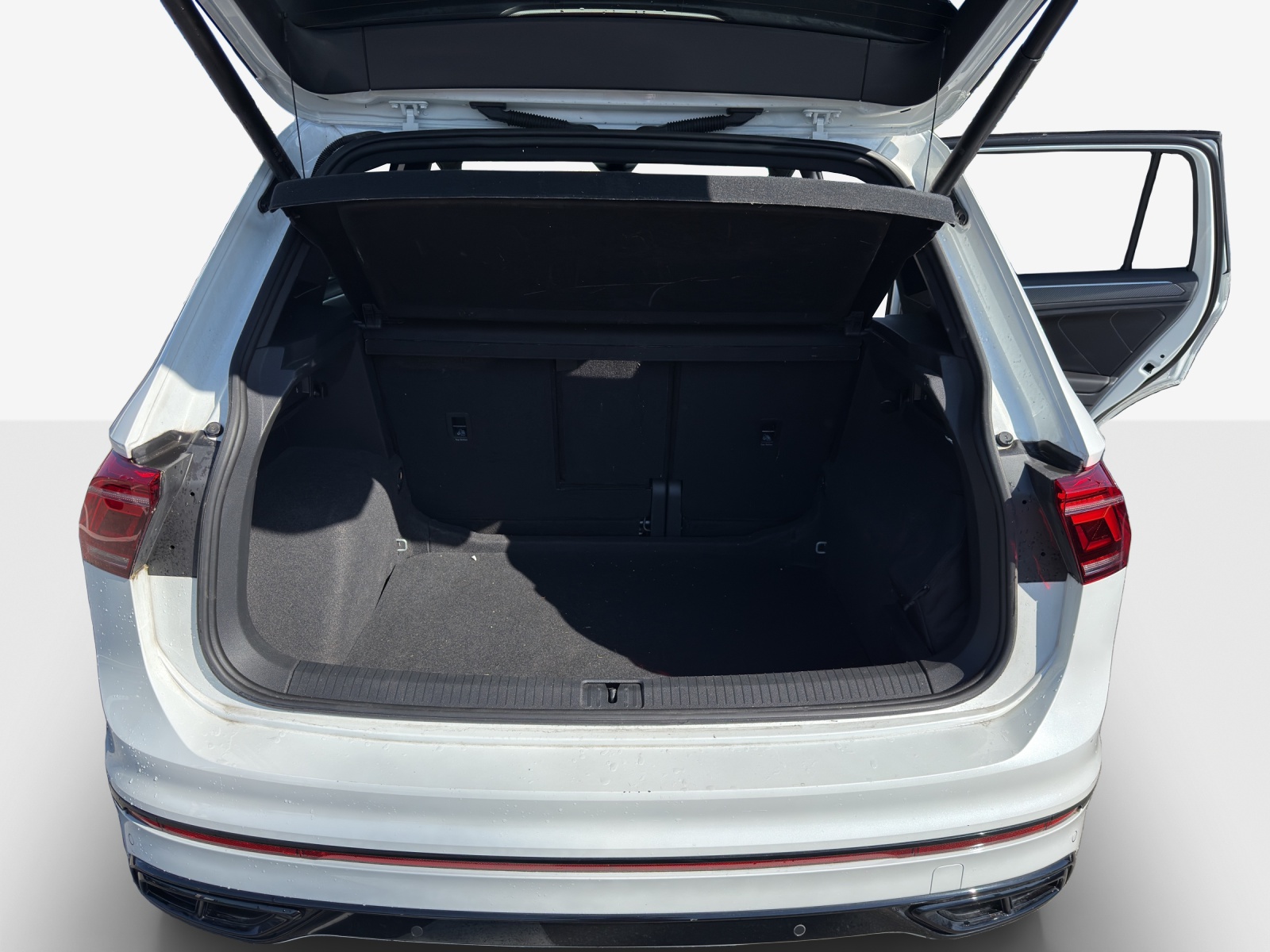 VW Tiguan 2.0TSI R-Line 4Motion DSG-image-12