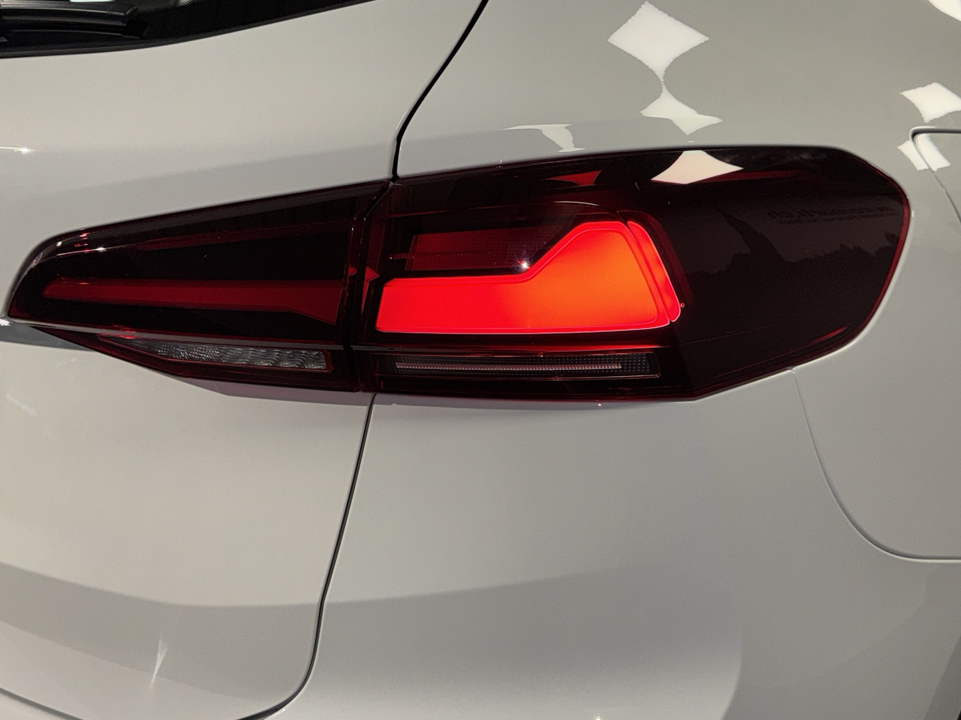 BMW 218d Active Tourer-image-5