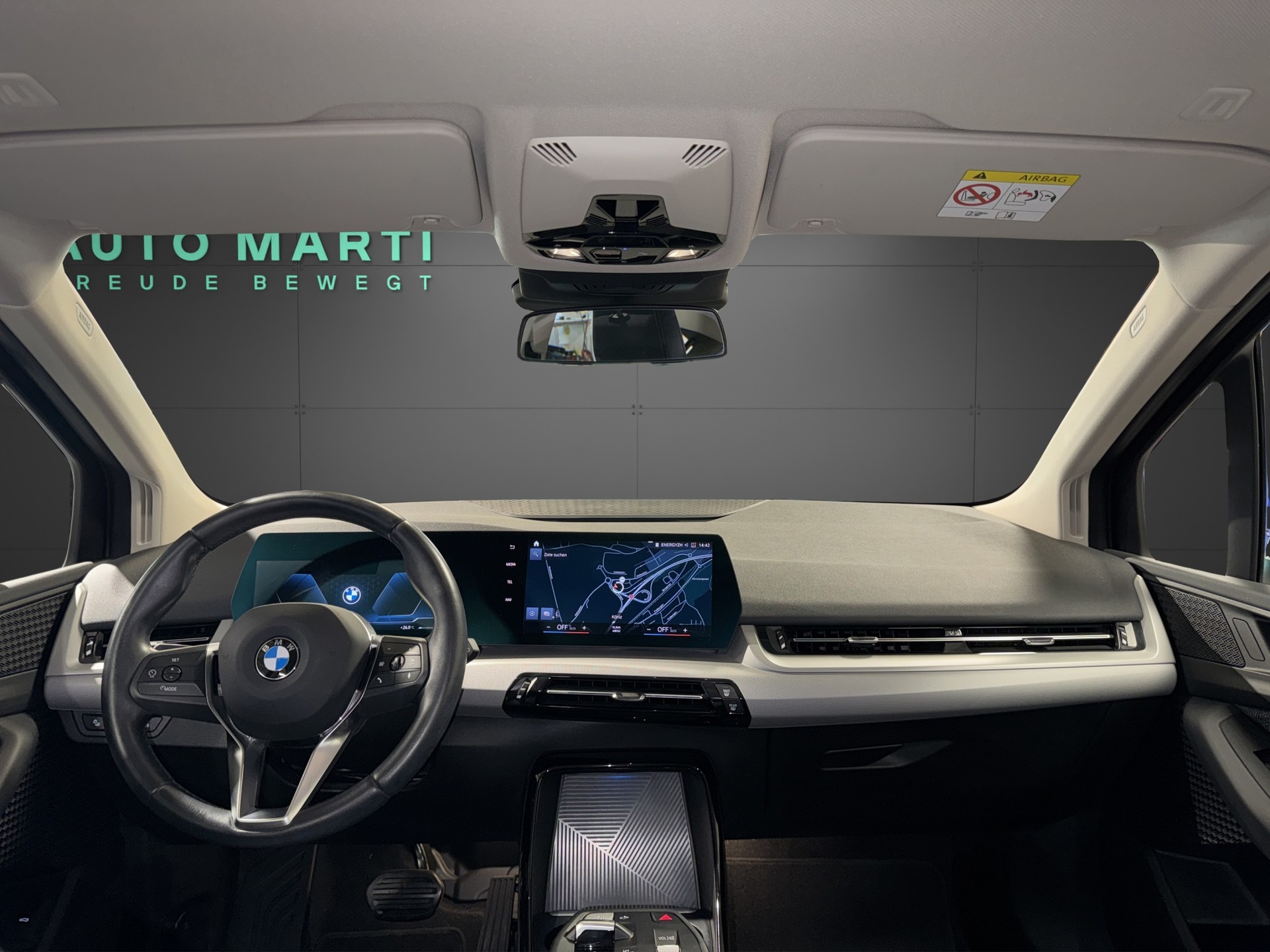 BMW 218d Active Tourer-image-18