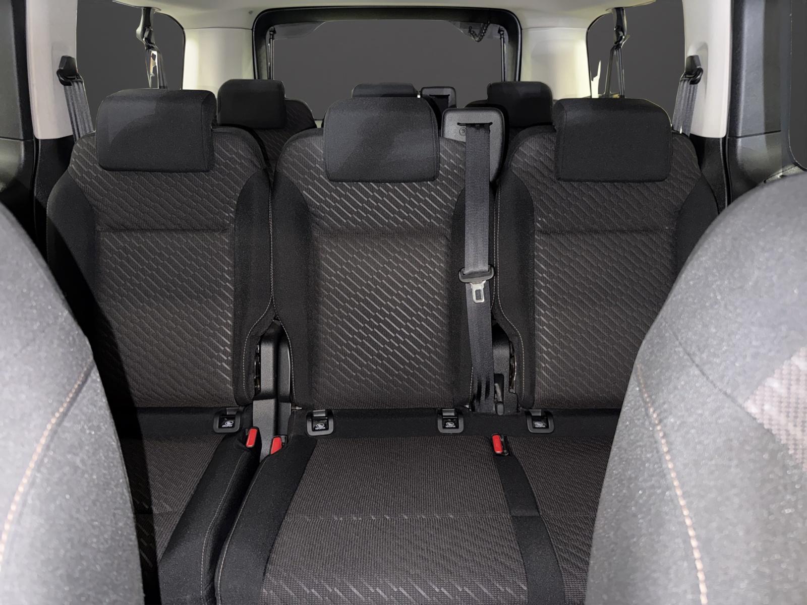 TOYOTA Proace Verso 2.0 D-4D Family Long Automatic-image-11