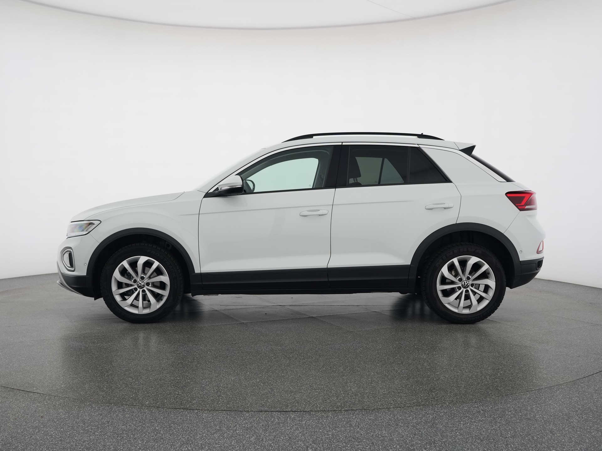 VW T-Roc 1.5 TSI EVO Life DSG-showroom-element-1