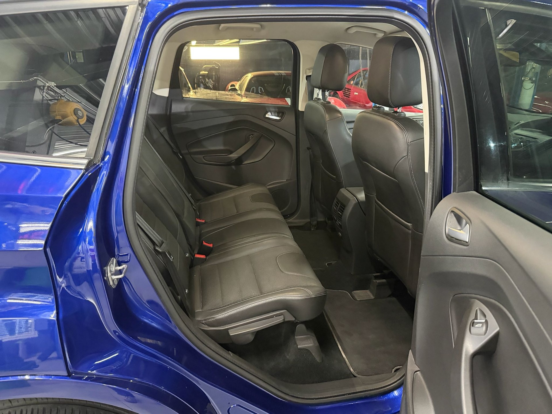 FORD Kuga 2.0 TDCi Titanium 4WD-image-11