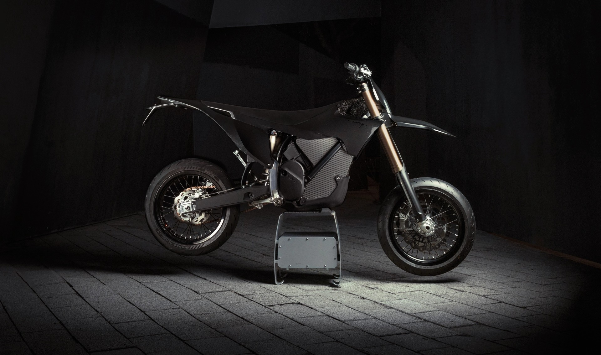 STARK VARG SKÖLL SUPERMOTO 80PS NUR 500 STK.-image-13