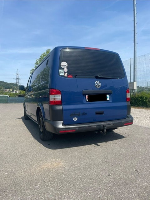 VW T5 2.0 TDI-image-3