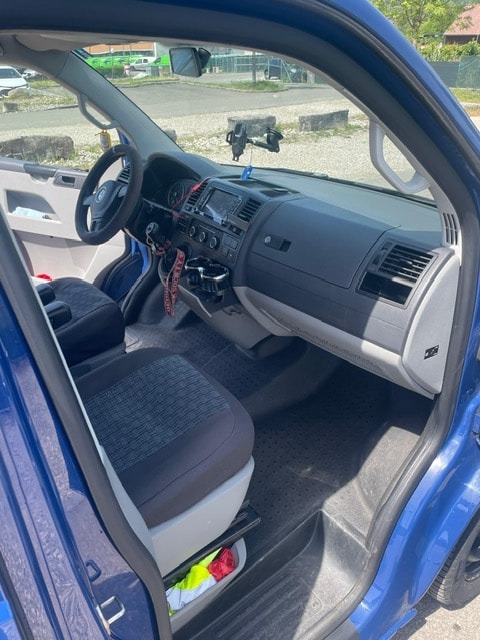 VW T5 2.0 TDI-image-5