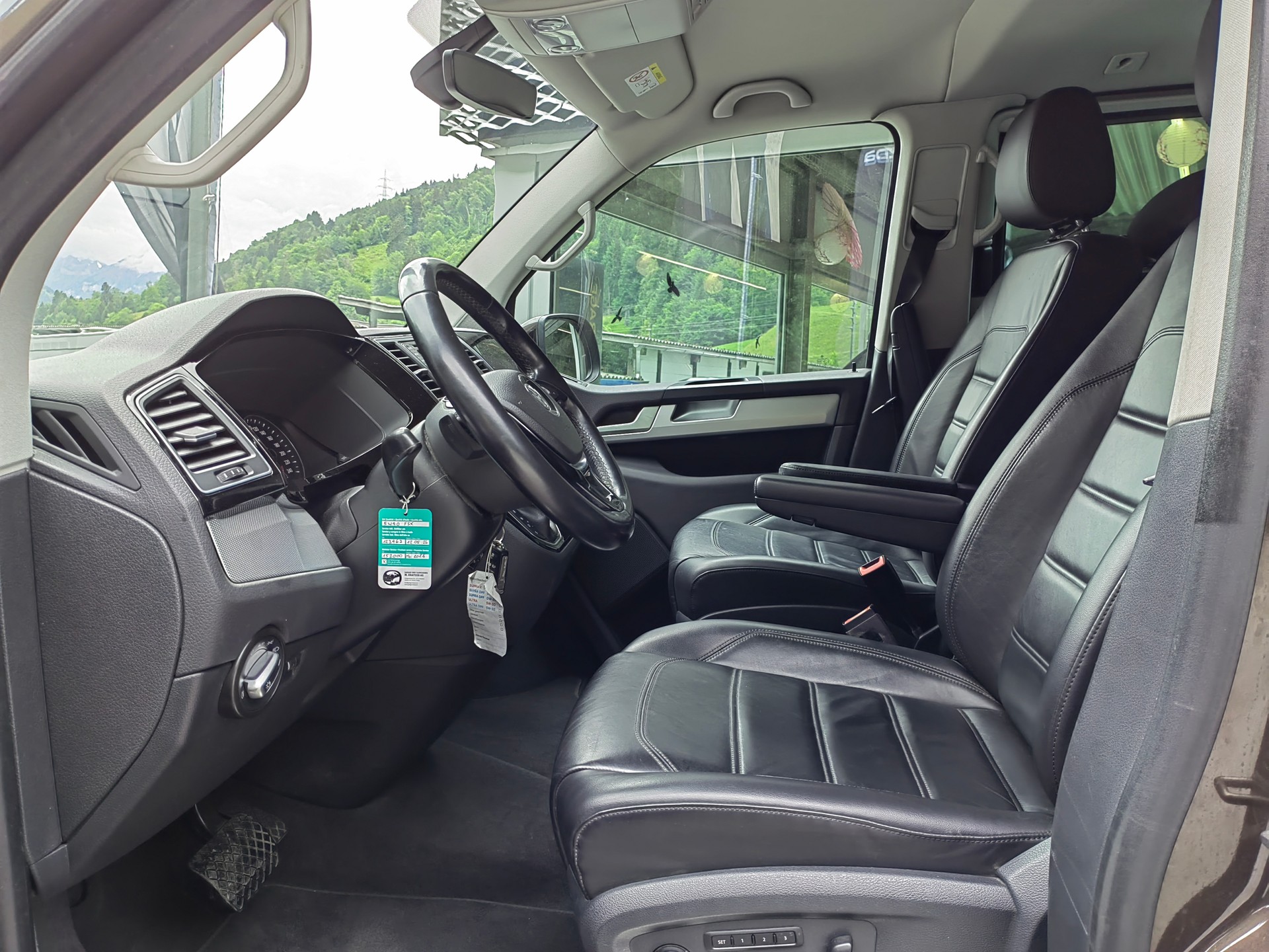 VW T6 Multivan 2.0 TDI 199 Highline DSG 4m-image-1