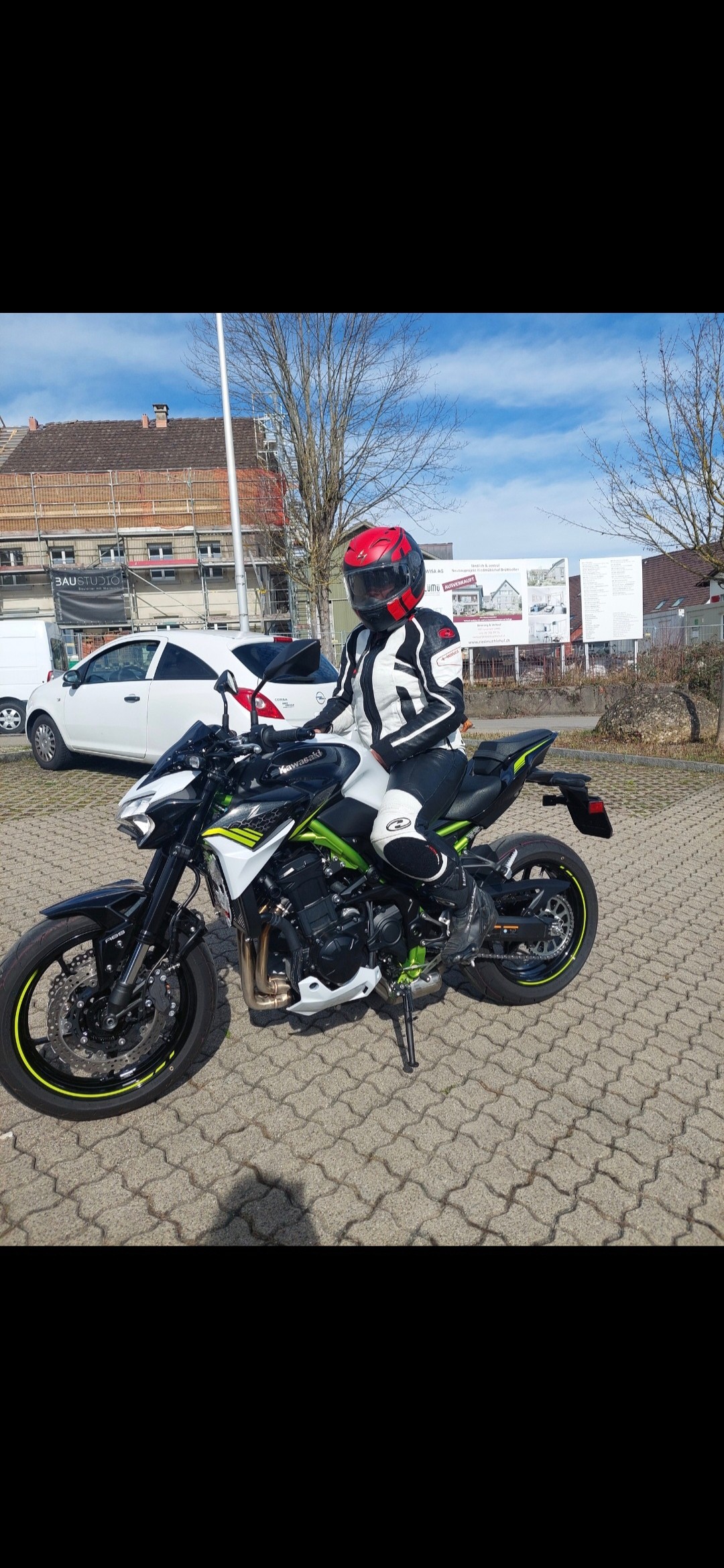 KAWASAKI Z 900-image-1