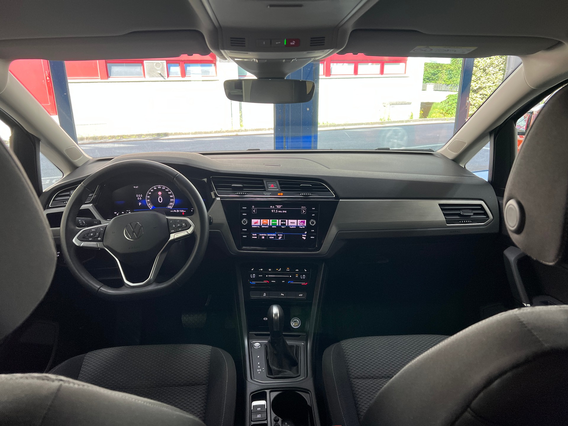 VW Touran 1.5 TSI EVO Comfortline DSG-image-9
