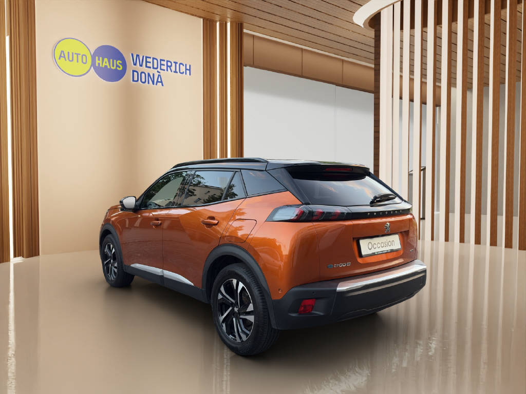 PEUGEOT 2008 e-GT-showroom-element-2