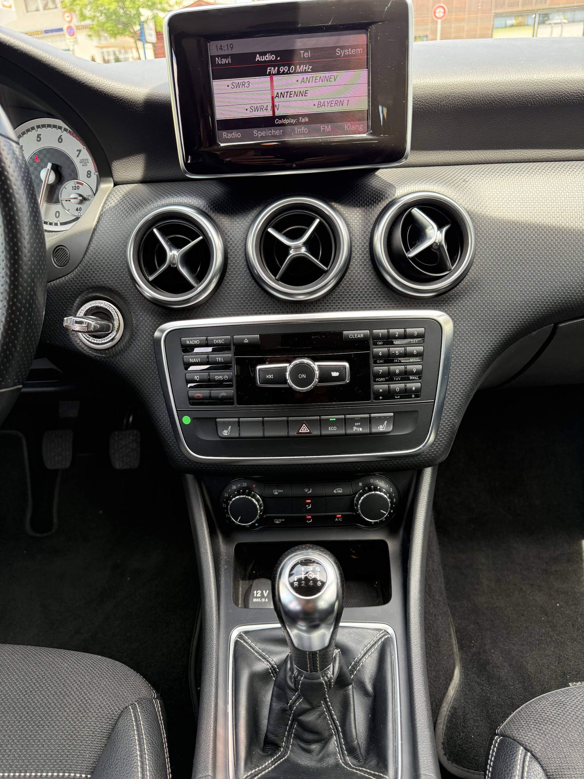 MERCEDES-BENZ A 180 Style-image-7