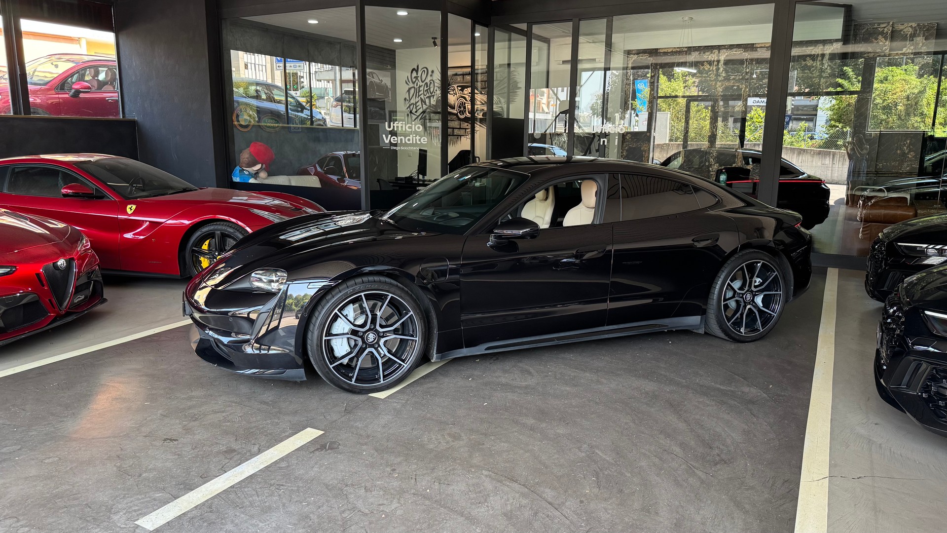 PORSCHE Taycan Turbo-image-1