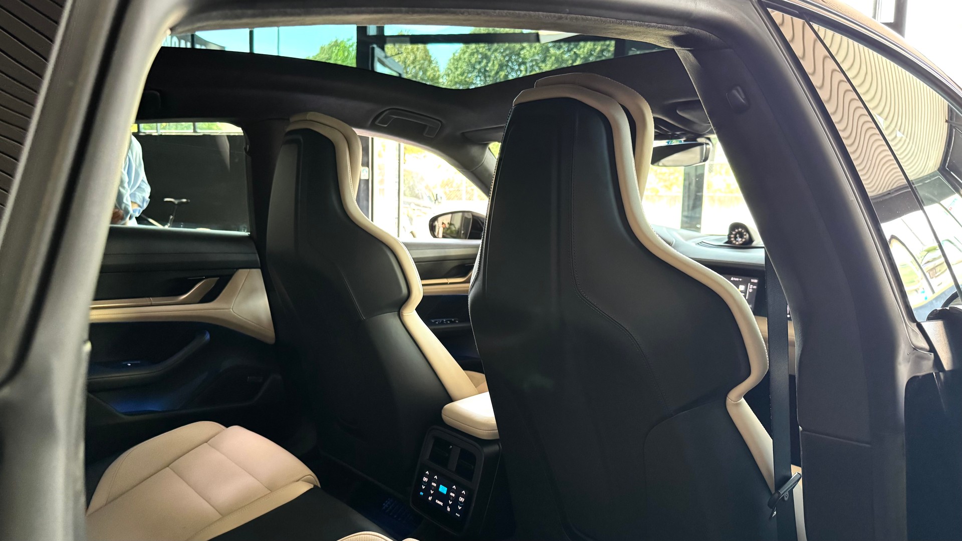 PORSCHE Taycan Turbo-image-13