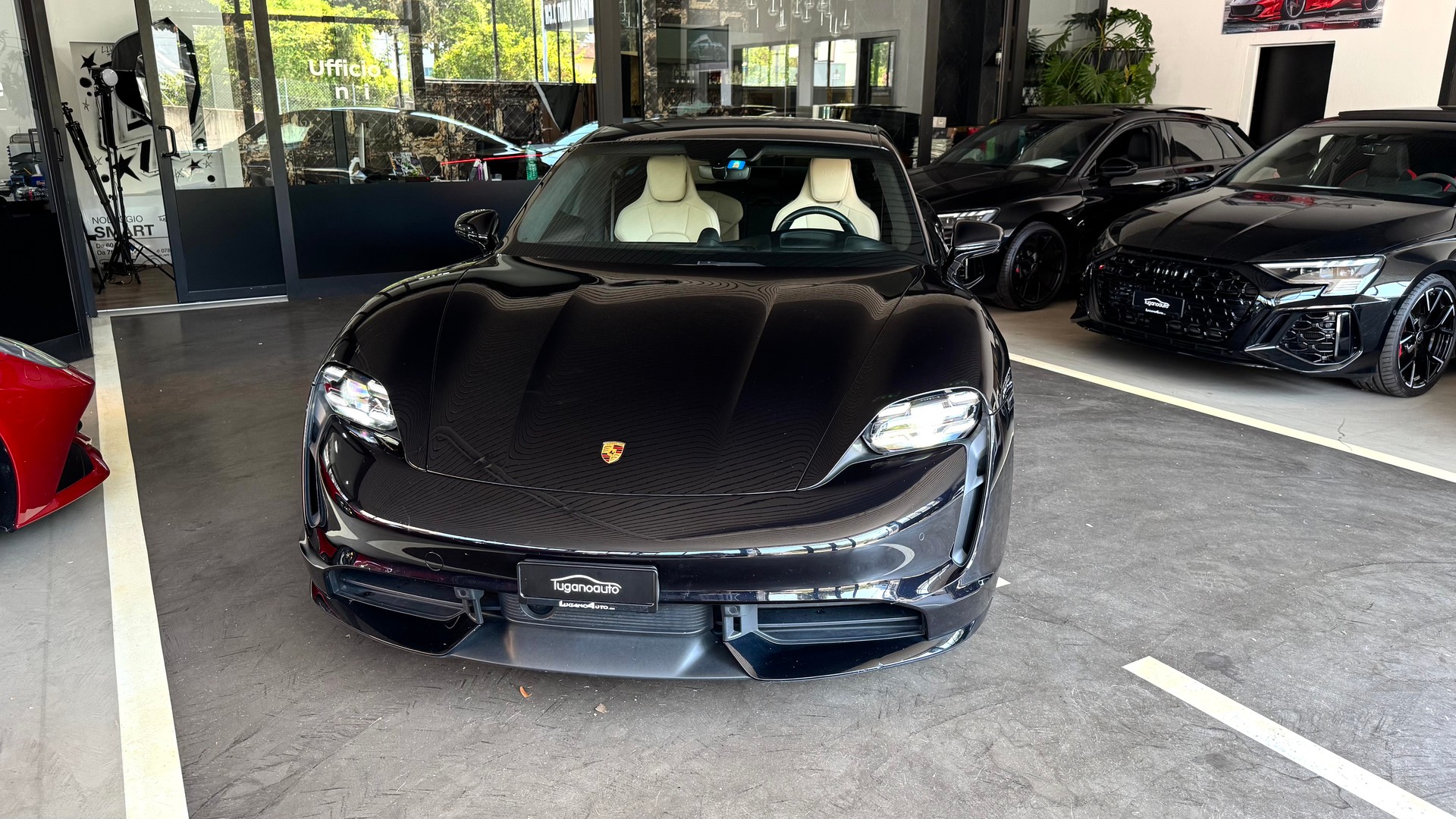 PORSCHE Taycan Turbo-image-2