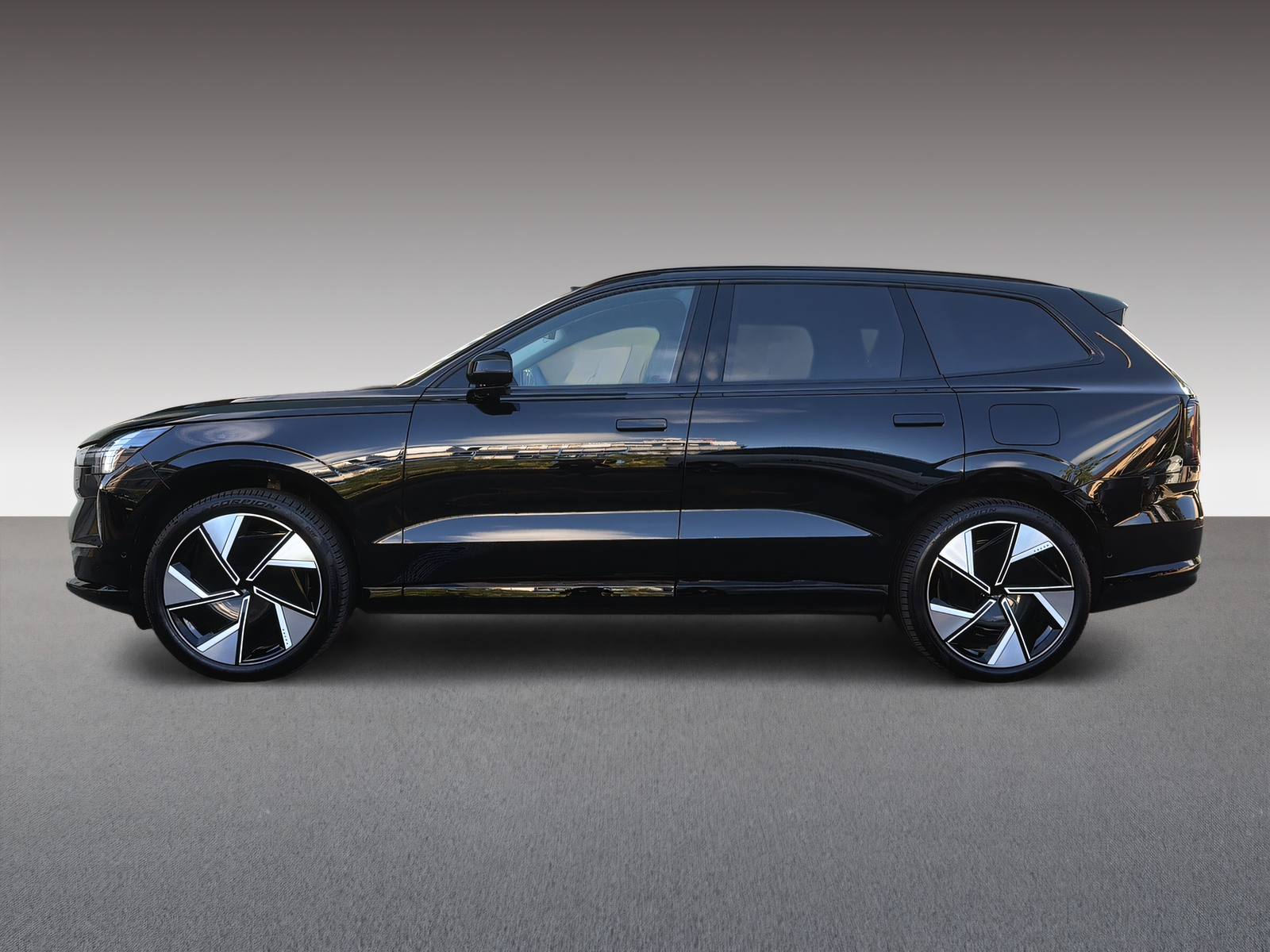 VOLVO EX90 Twin Performance Ultra AWD-showroom-element-3
