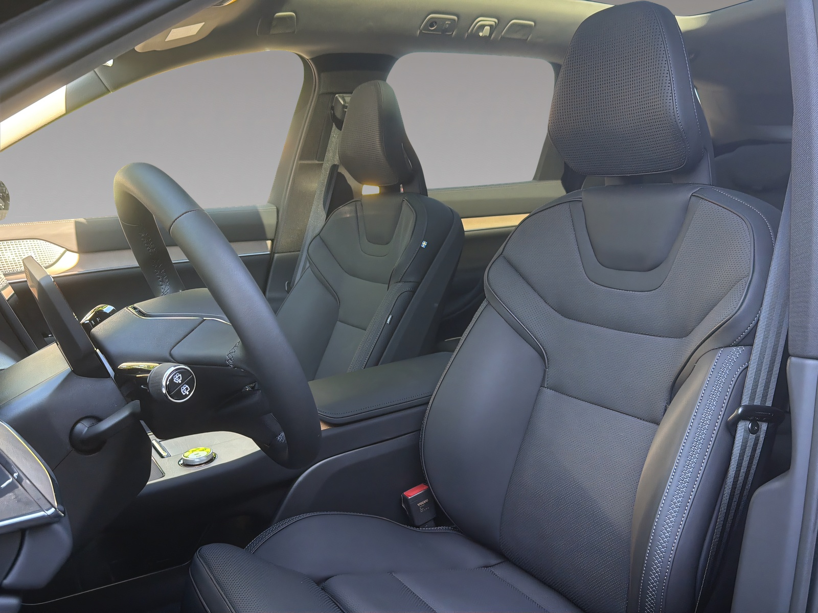 VOLVO EX90 Twin Performance Ultra AWD-image-6