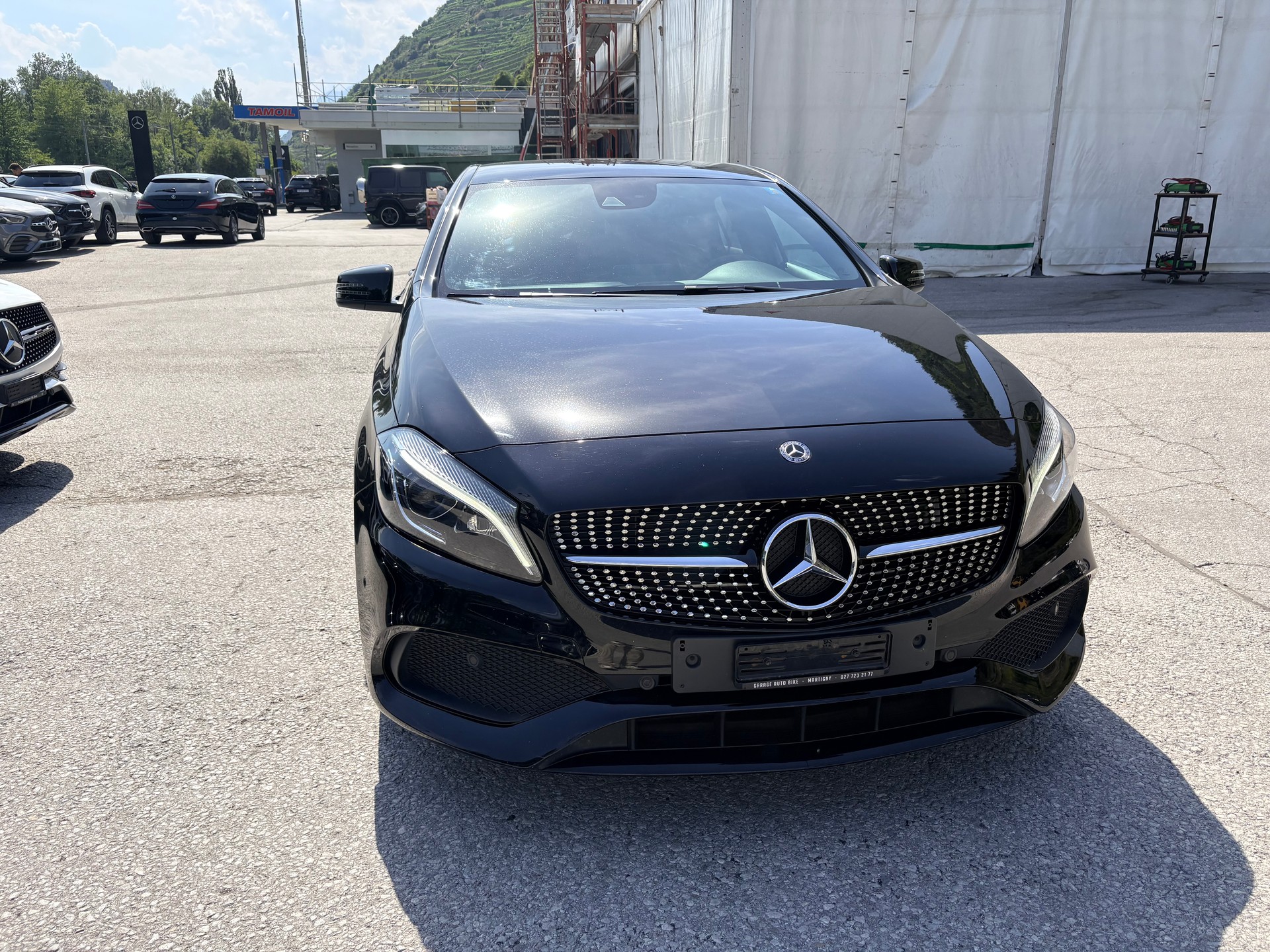 MERCEDES-BENZ A 180 AMG Line 7G-DCT-showroom-element-2