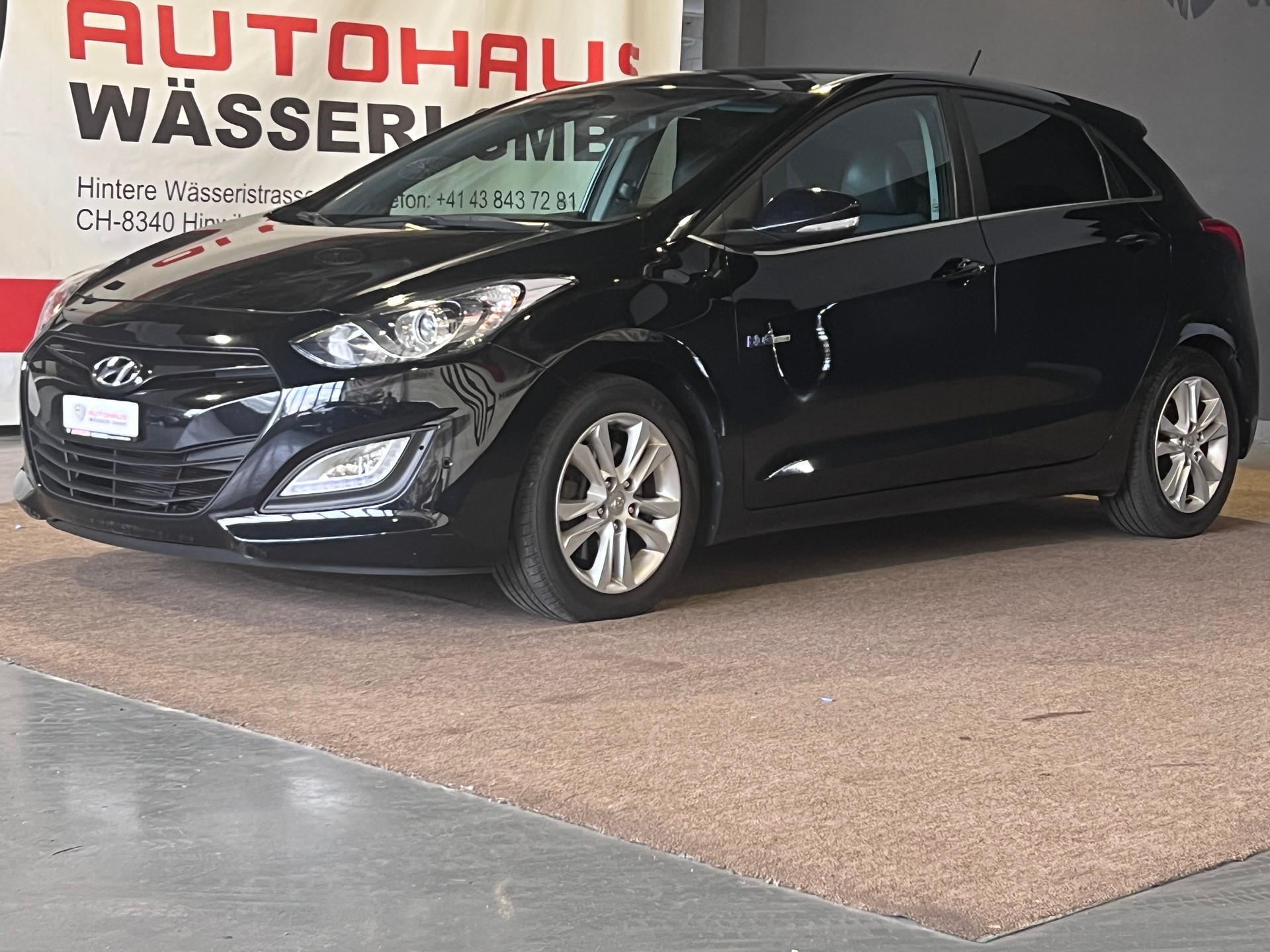 HYUNDAI i30 1.6 CRDi Style-image-6
