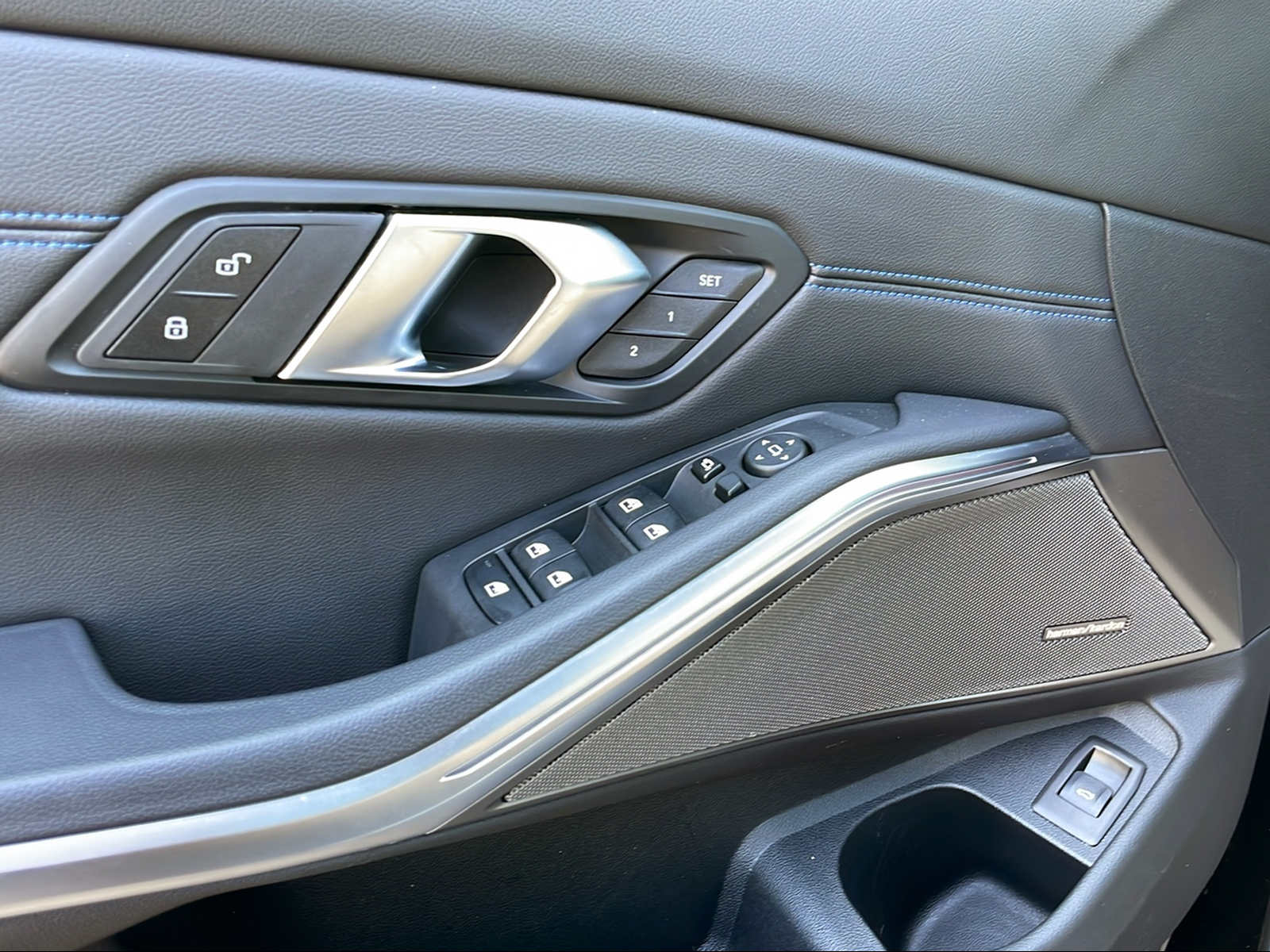 BMW-ALPINA B3 BiTurbo 3.0 Touring xDrive-image-7