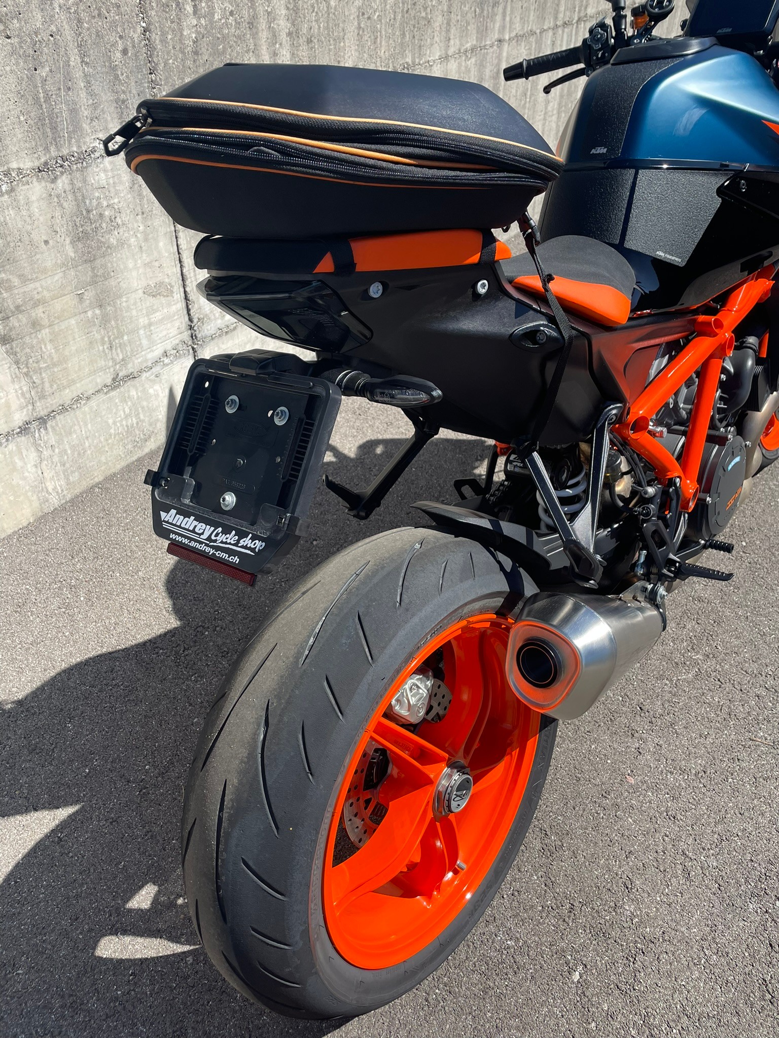 KTM 1290 Super Duke R EVO-image-3