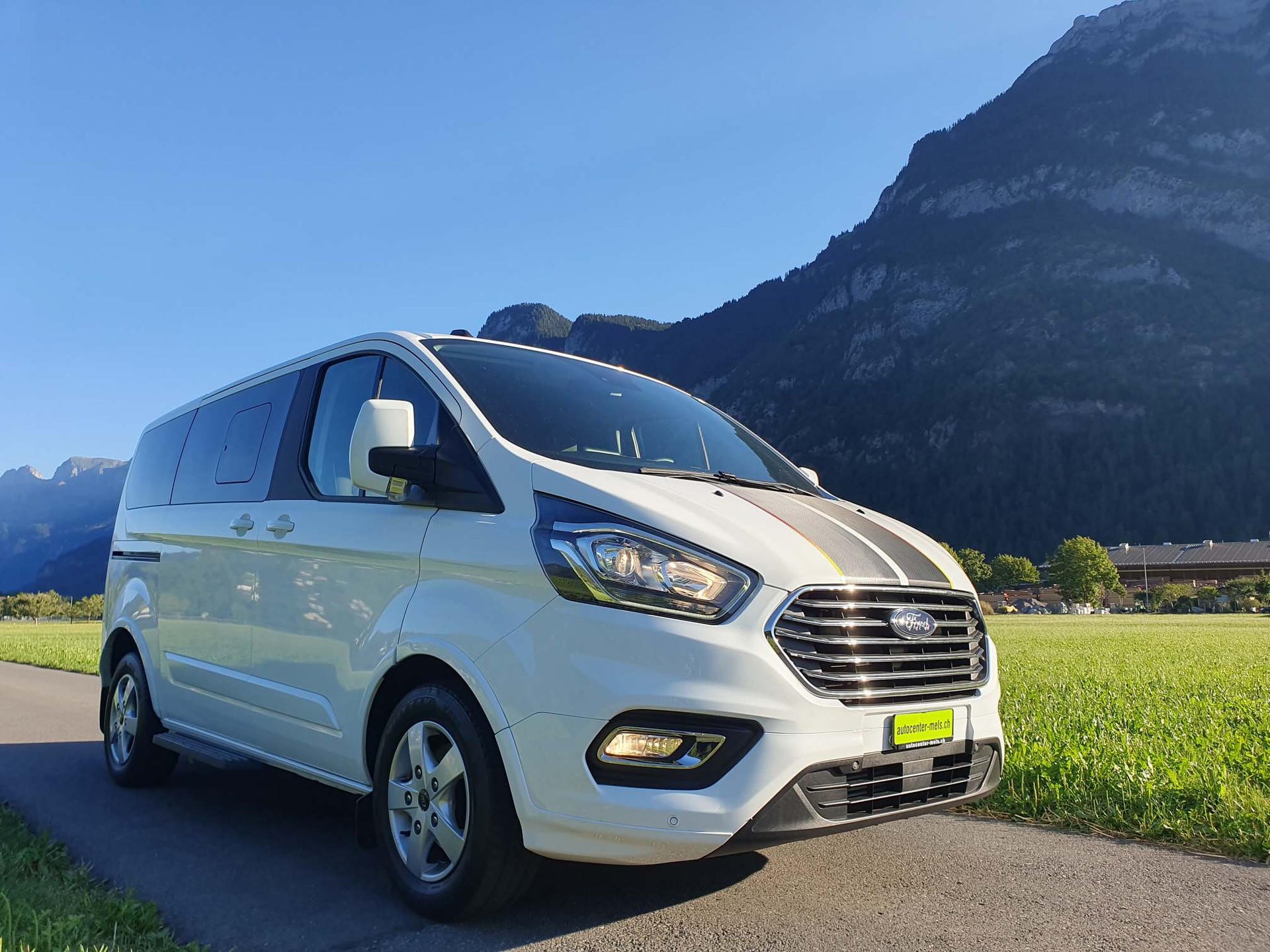 FORD Tourneo Custom 320 L1 2.0 TDCi 185 Titanium