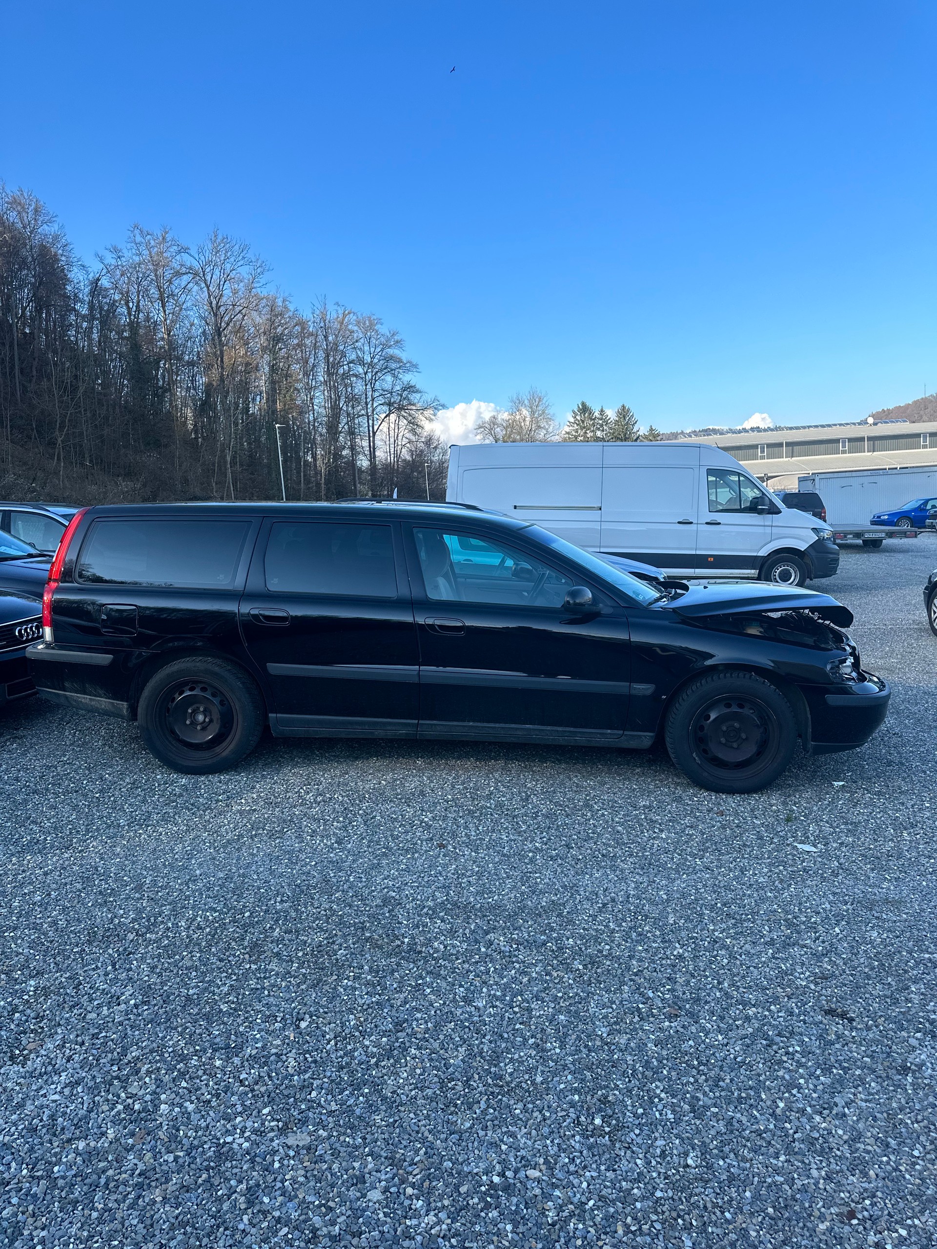 VOLVO V70 2.4T-showroom-element-2