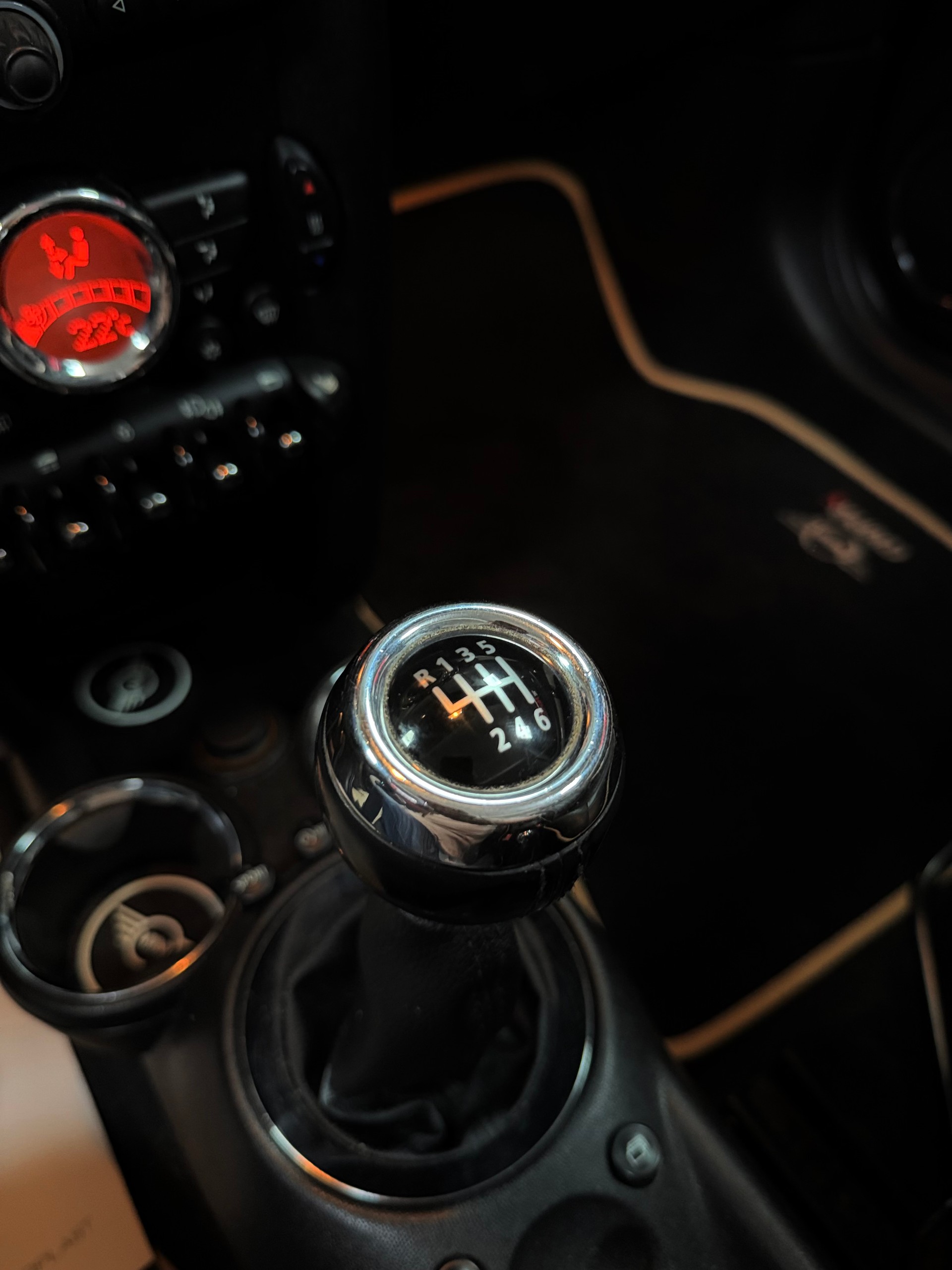 MINI Cooper S Cabriolet-image-13