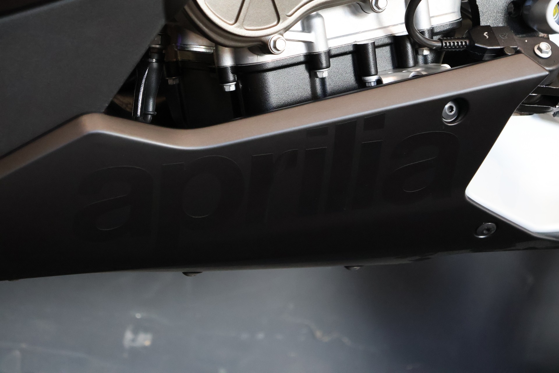 APRILIA RS 660 Factory Ultra Dark E5+ (35kW)-image-8