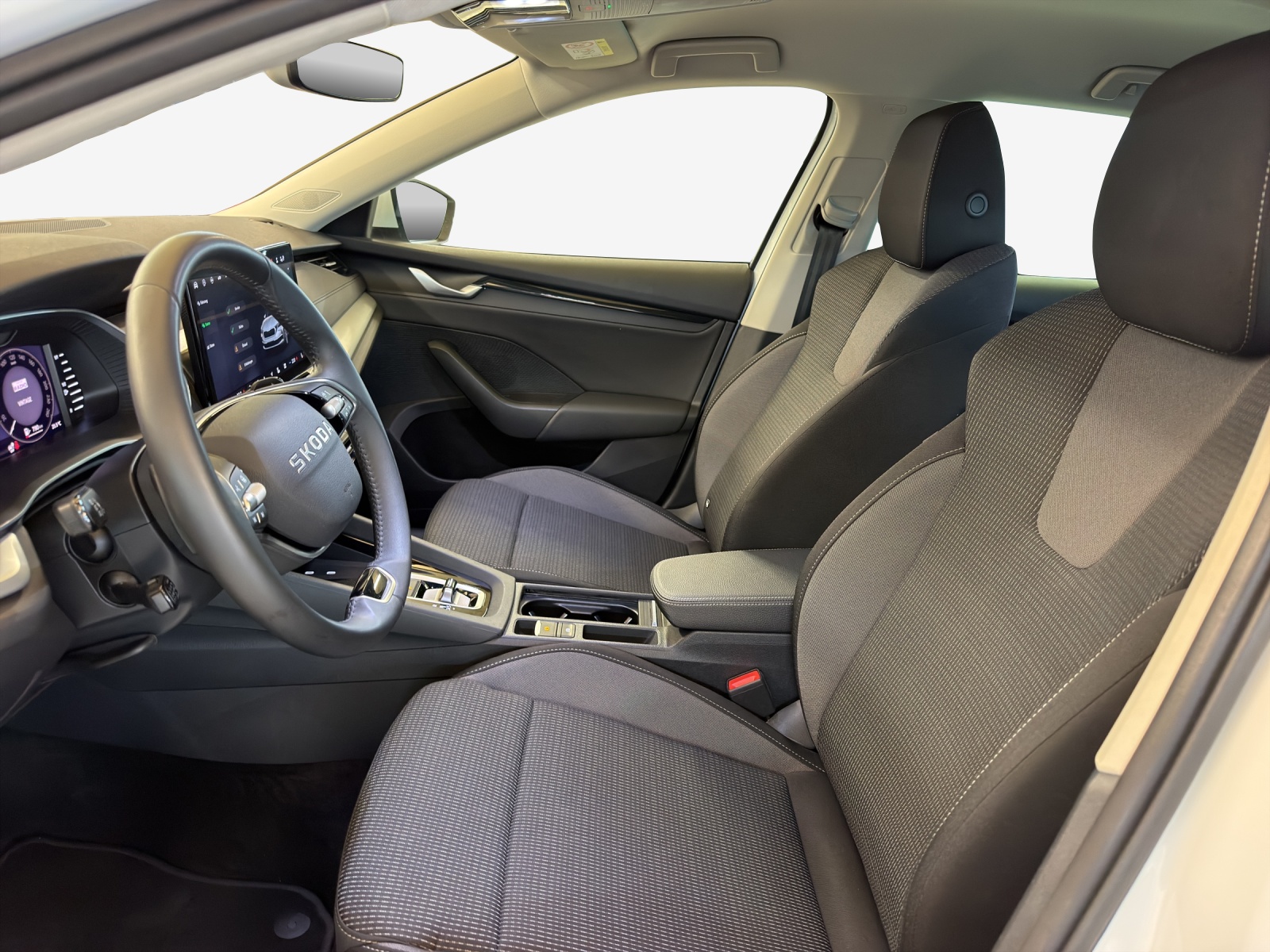 SKODA Octavia Combi 1.5 TSI mHEV DSG Selection-image-7