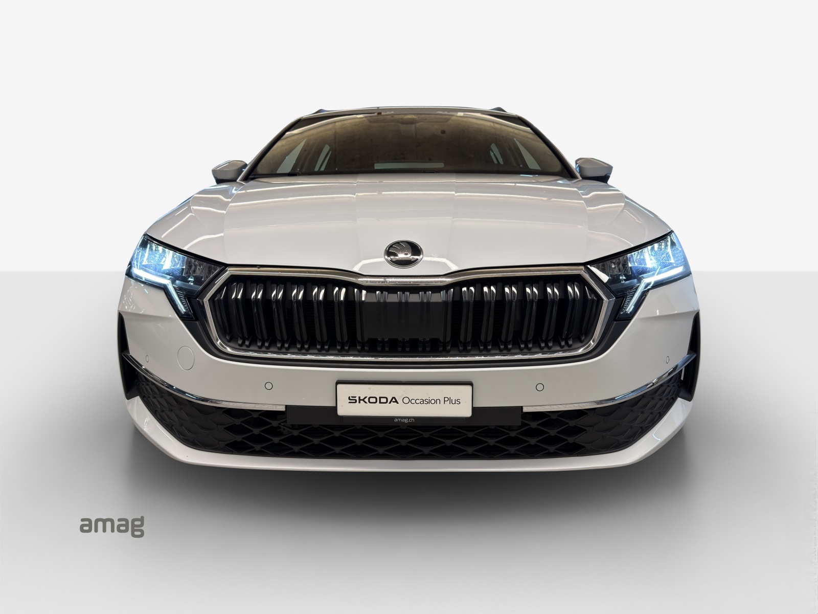 SKODA Octavia Combi 1.5 TSI mHEV DSG Selection-image-6