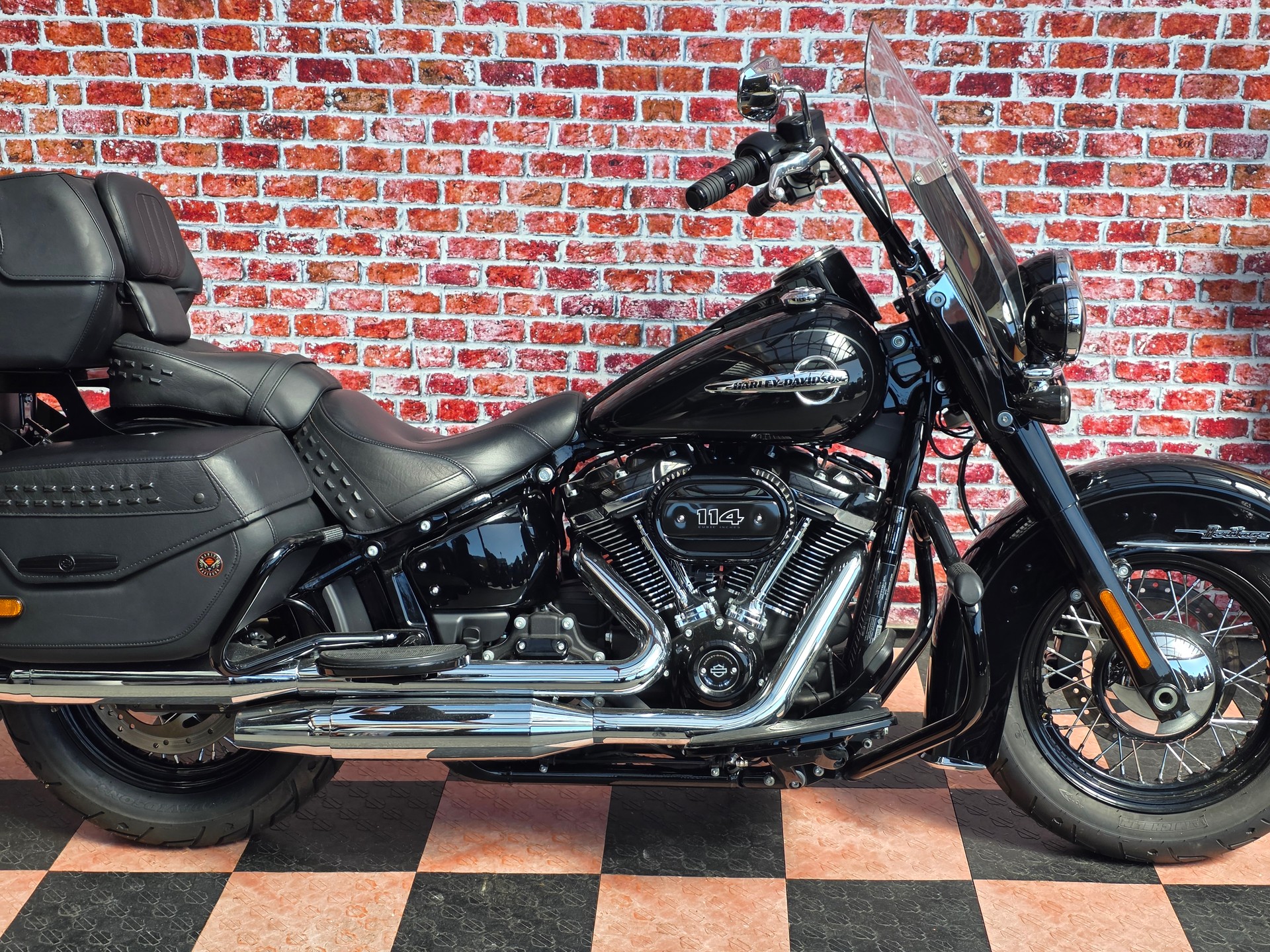 HARLEY-DAVIDSON FLHCS Heritage Classic 114 ABS-image-2