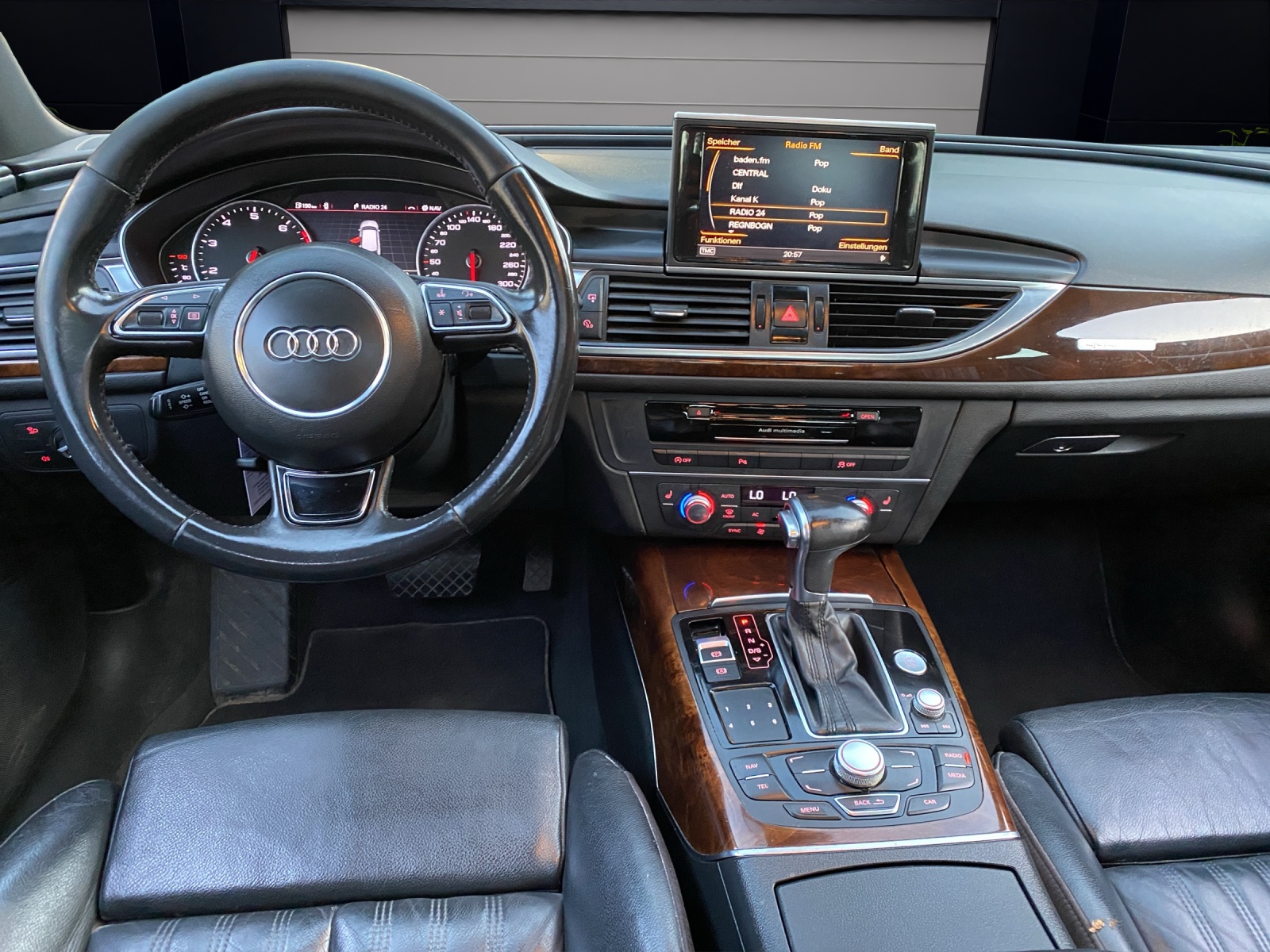 AUDI A6 Avant 2.8 FSI V6 quattro S-tronic-image-8