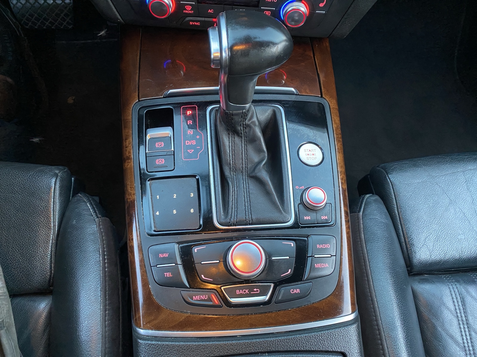 AUDI A6 Avant 2.8 FSI V6 quattro S-tronic-image-16