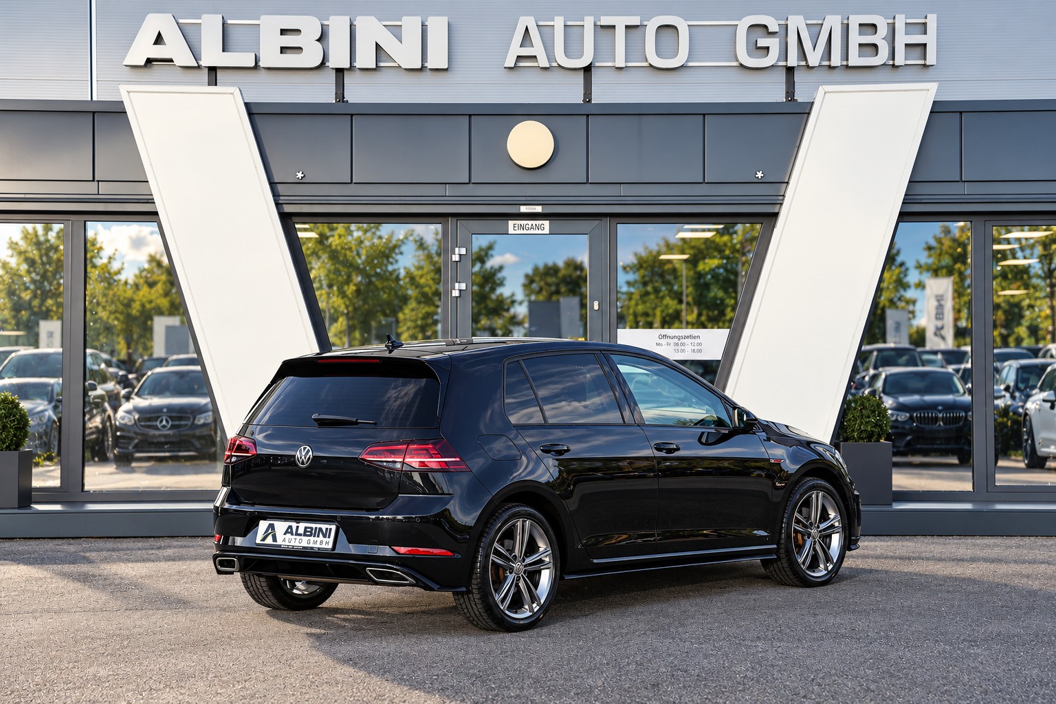 VW Golf VII 2.0 TDI R-Line-showroom-element-2