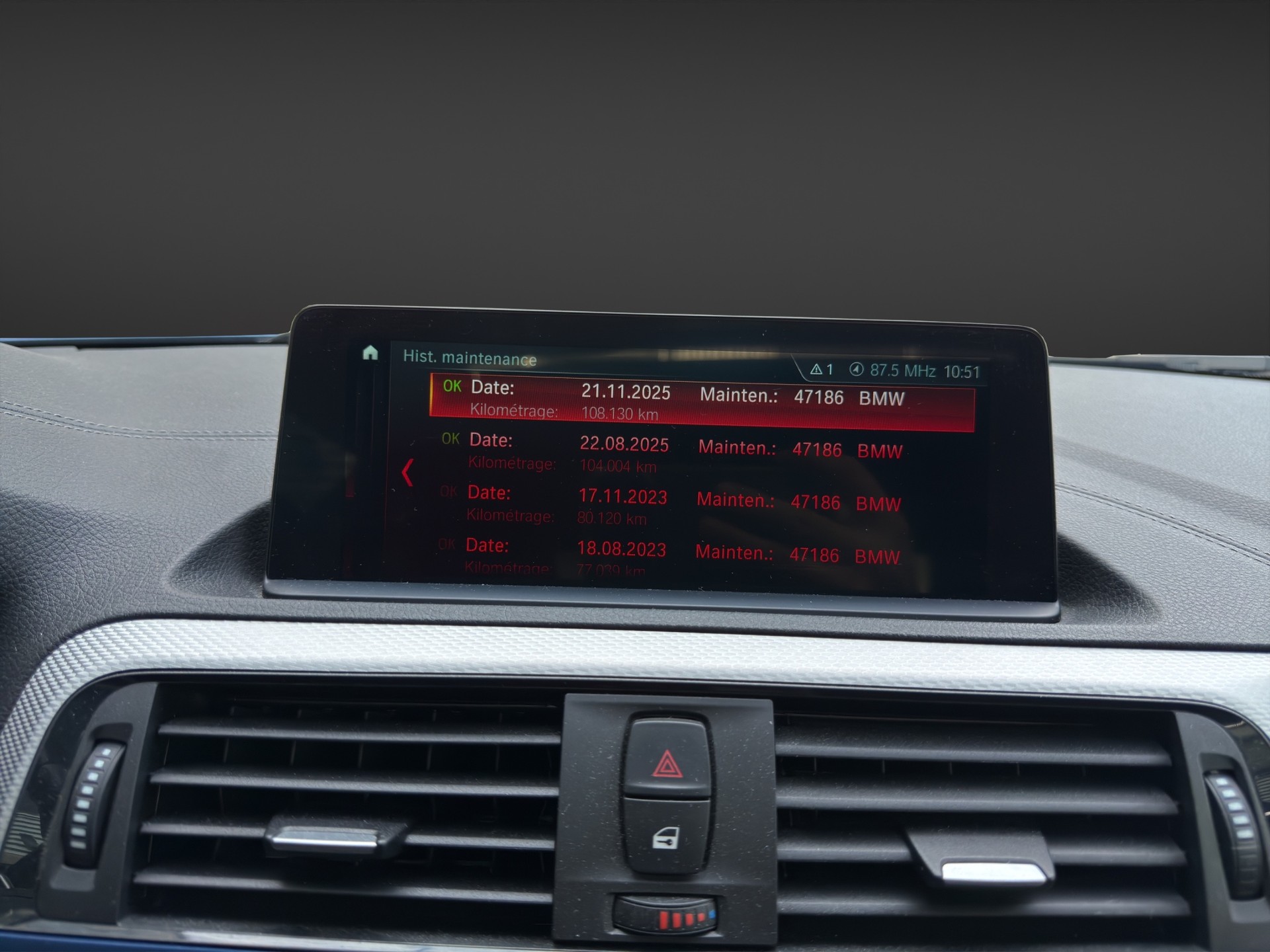 BMW M240i xDrive Steptronic-image-9