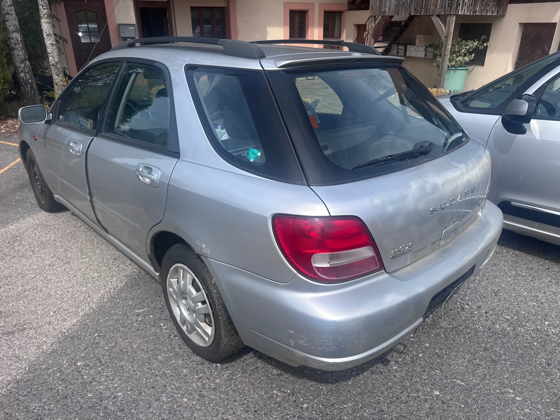 SUBARU Impreza 2.0-image-5