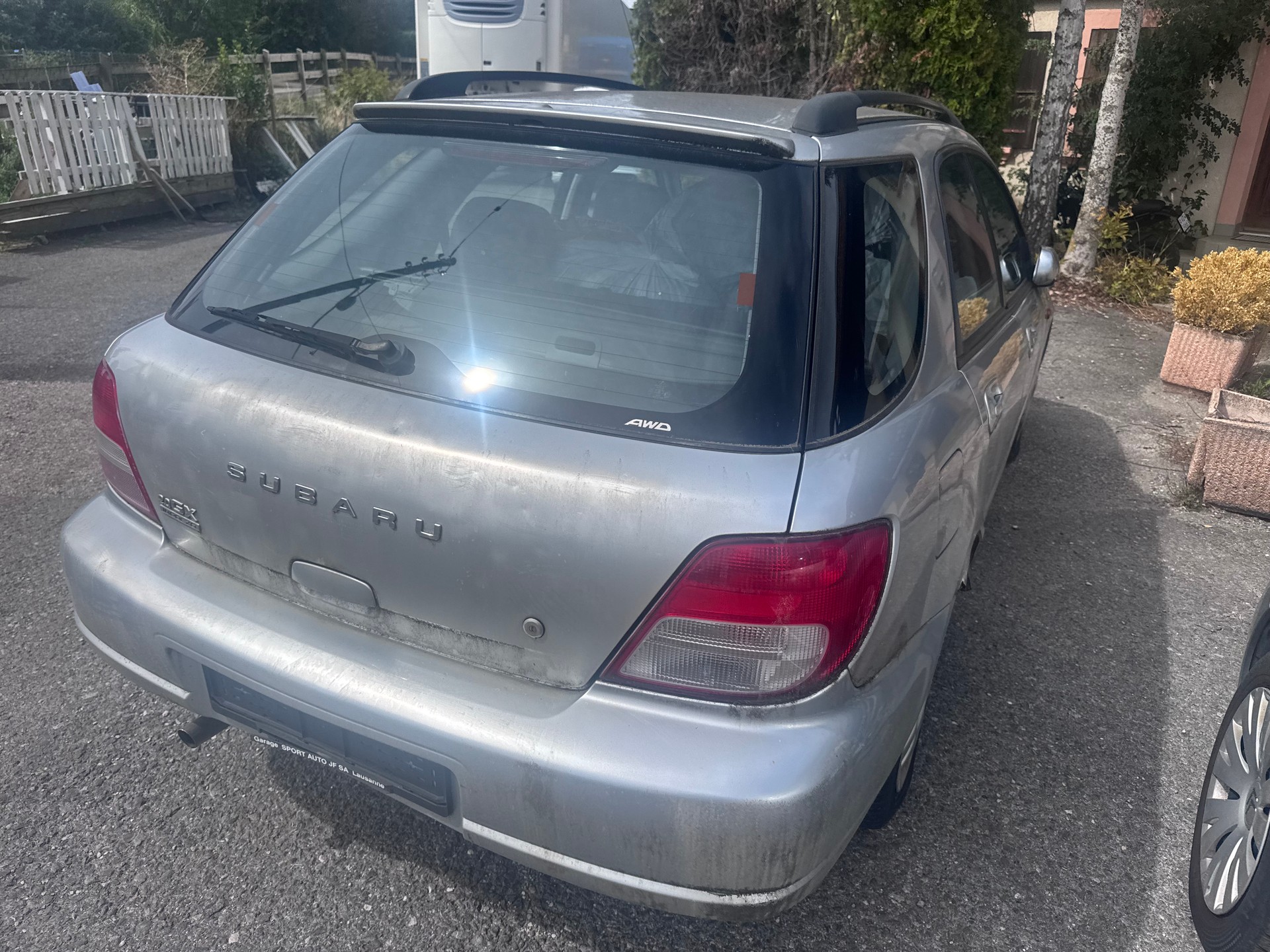 SUBARU Impreza 2.0-image-3