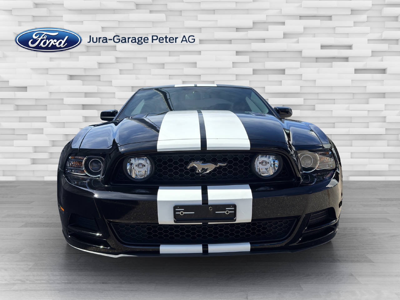 FORD Mustang Coupé 5.0 V8 GT Black-showroom-element-1