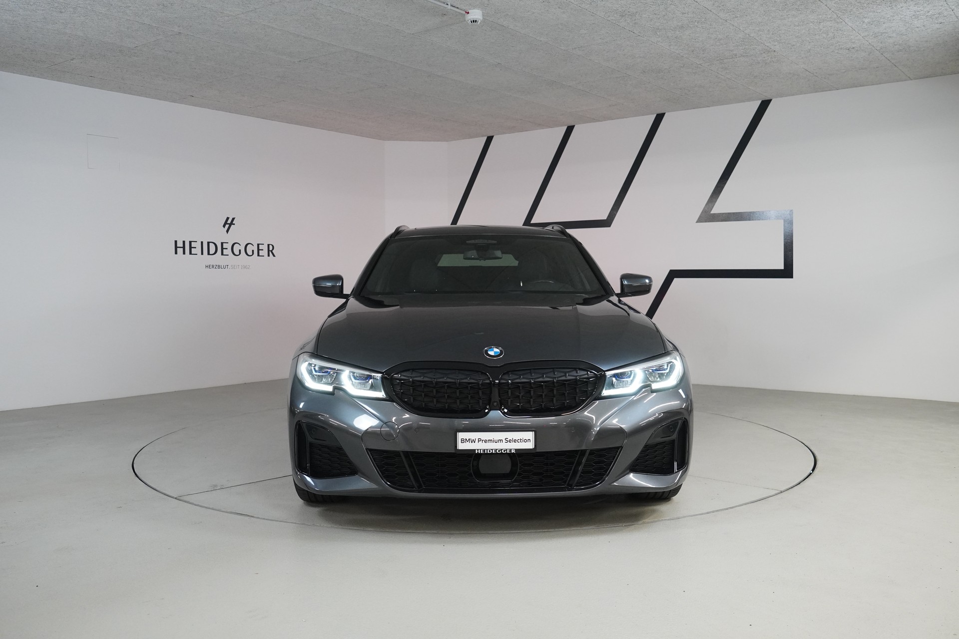 BMW M340d xDrive 48V Touring Steptronic Sport-showroom-element-1