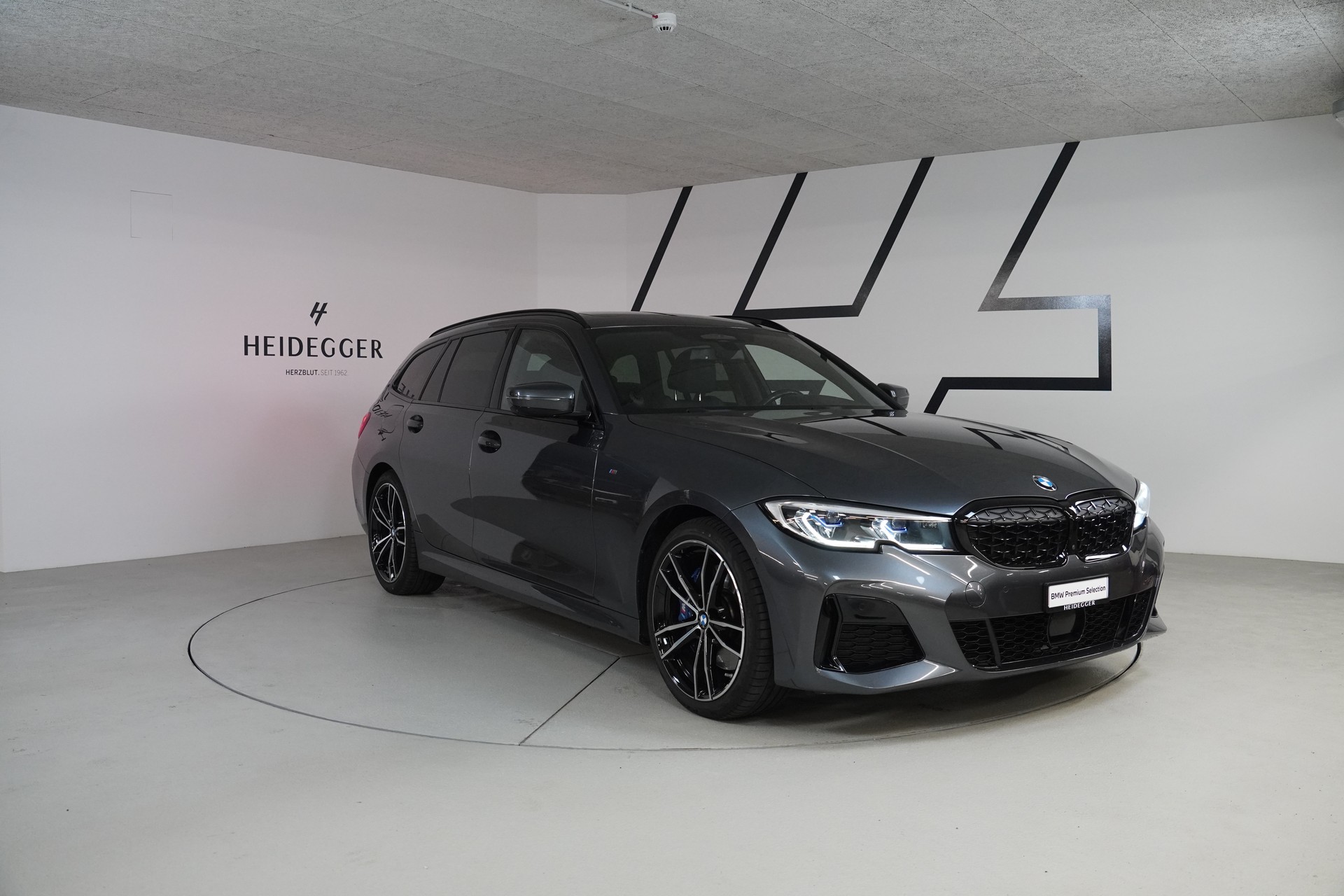 BMW M340d xDrive 48V Touring Steptronic Sport-showroom-element-2