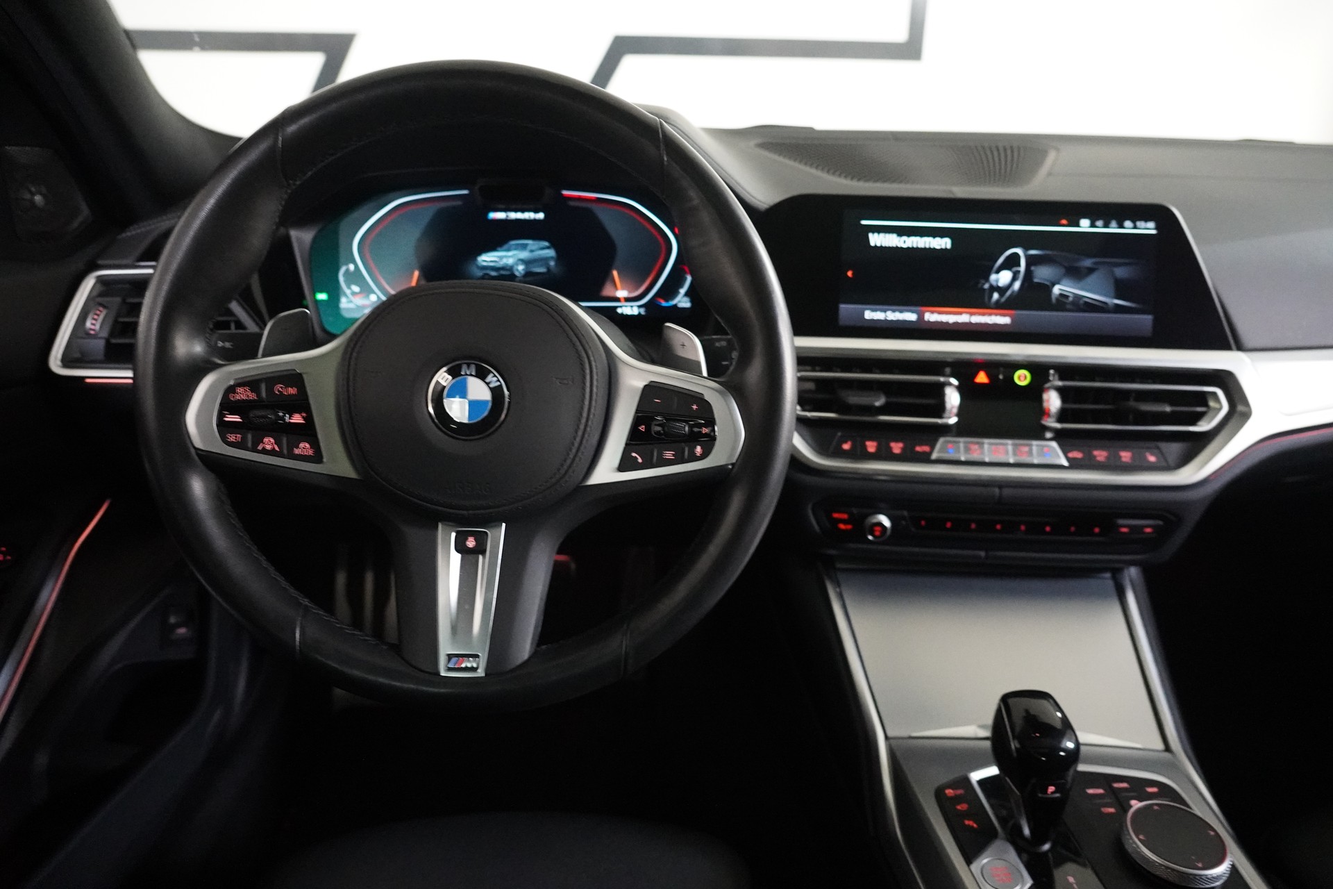 BMW M340d xDrive 48V Touring Steptronic Sport-image-20