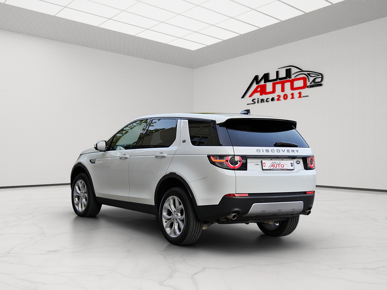 LAND ROVER Discovery Sport 2.0 TD4 SE AT9-showroom-element-2